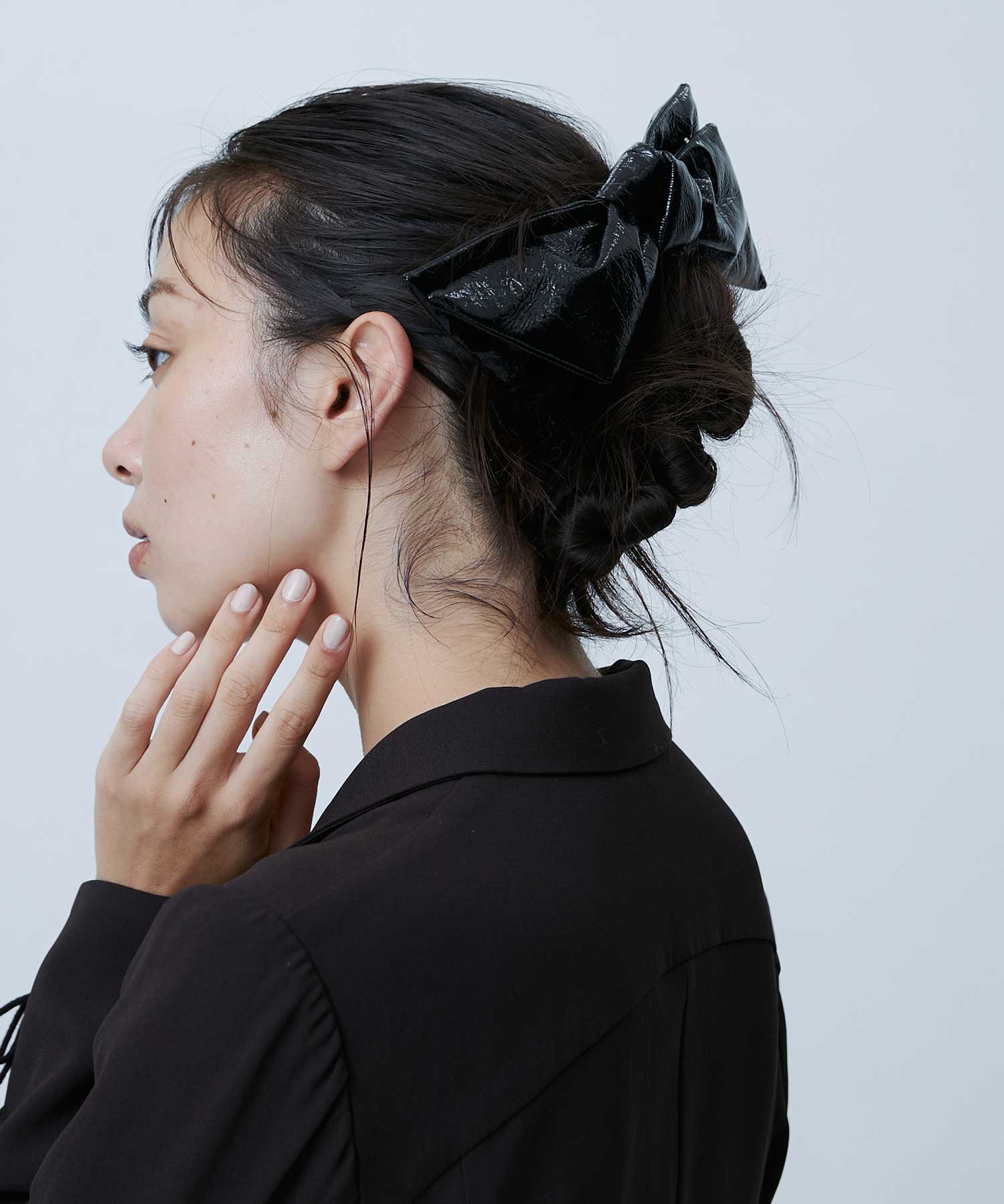 Faux Leather bow hair clip FETICO