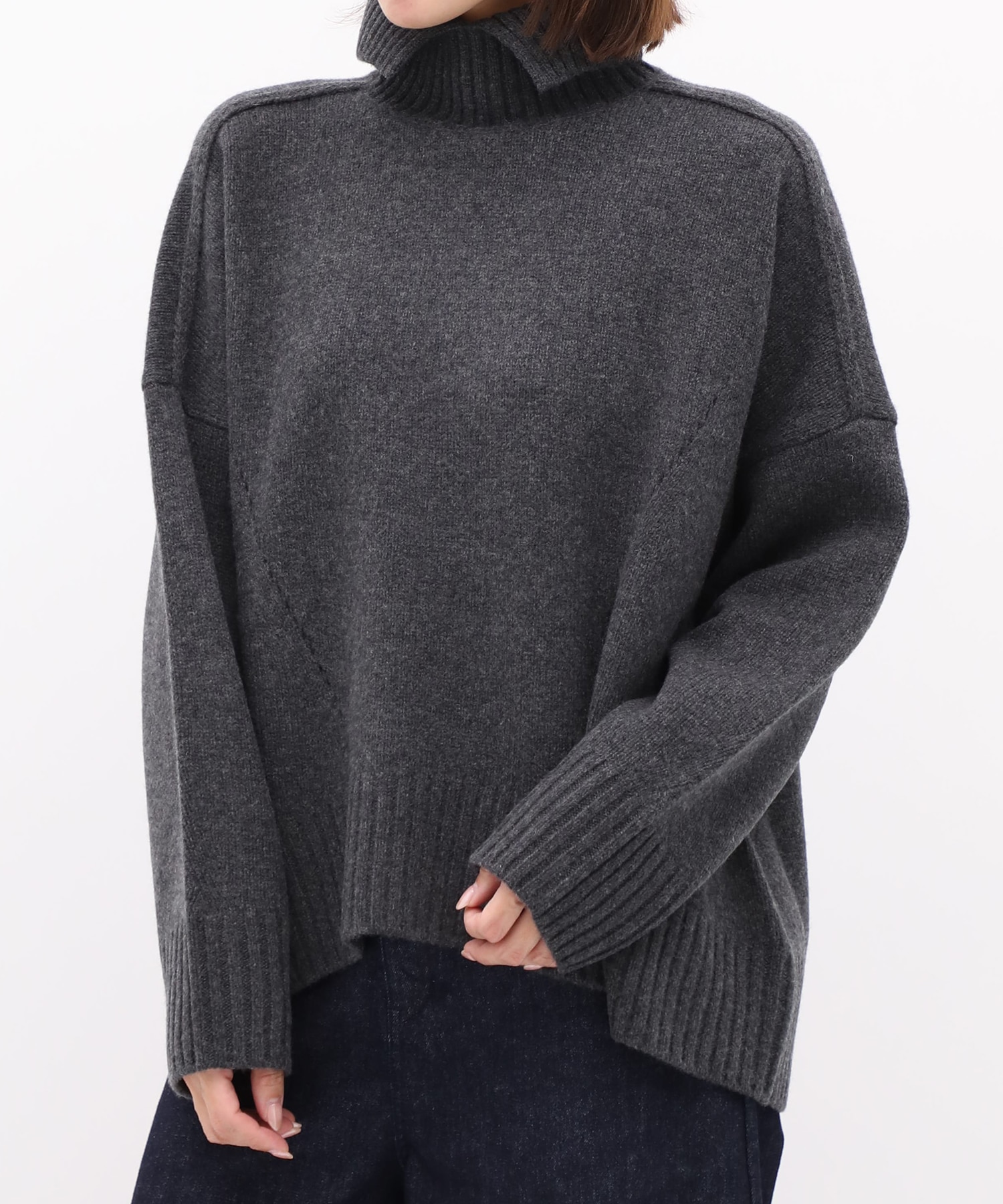 OVERSIZE TURTLENECK KNIT CINOH