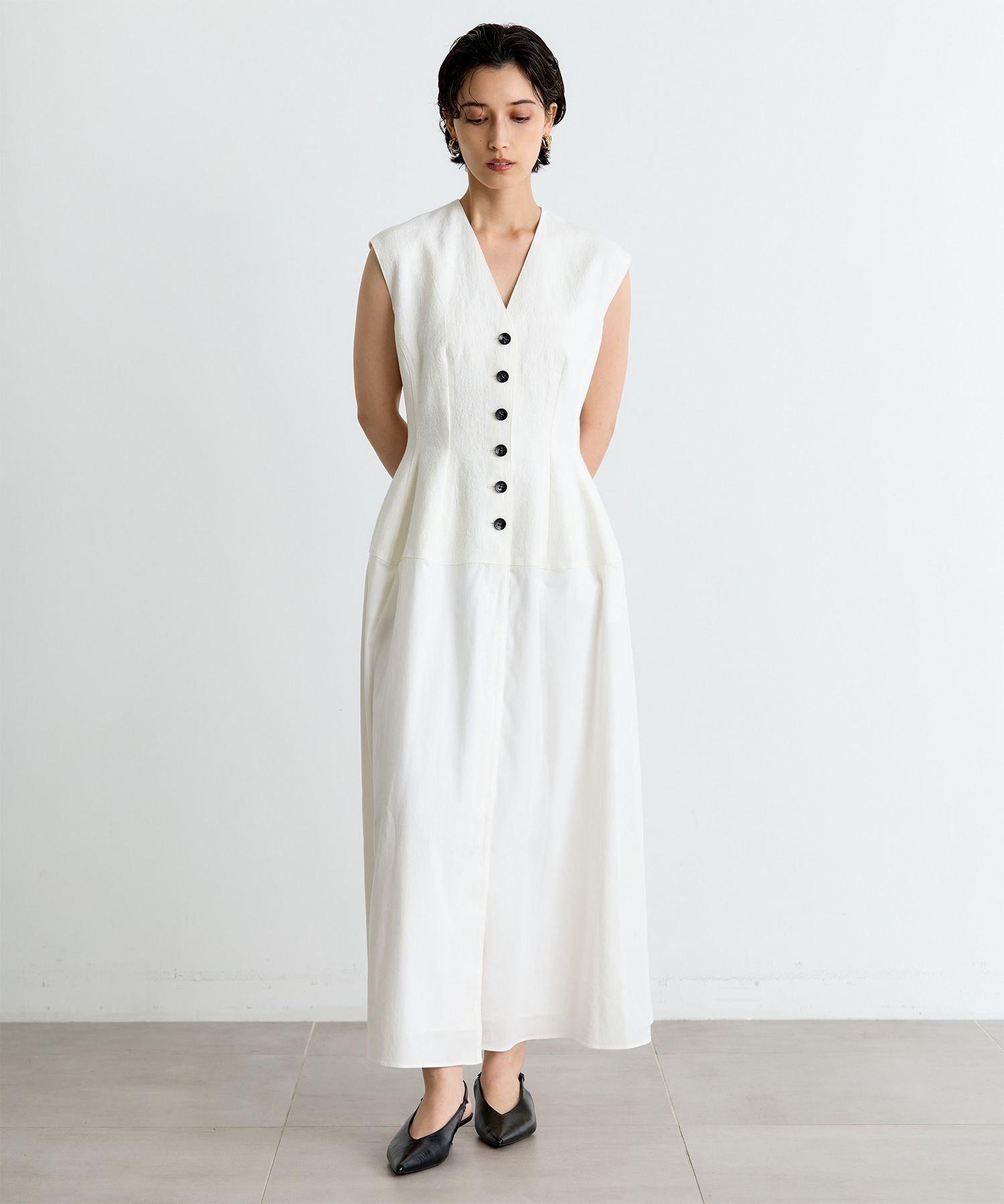 別注 Ilsa sleeveless dress AKIRANAKA
