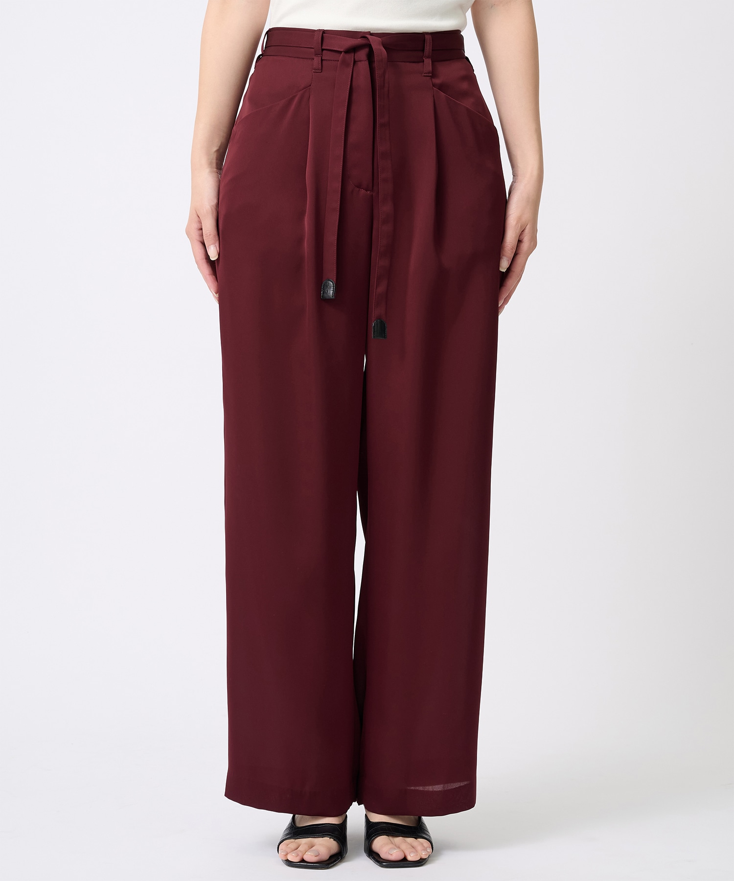 Satin Straight Pants THE TOKYO
