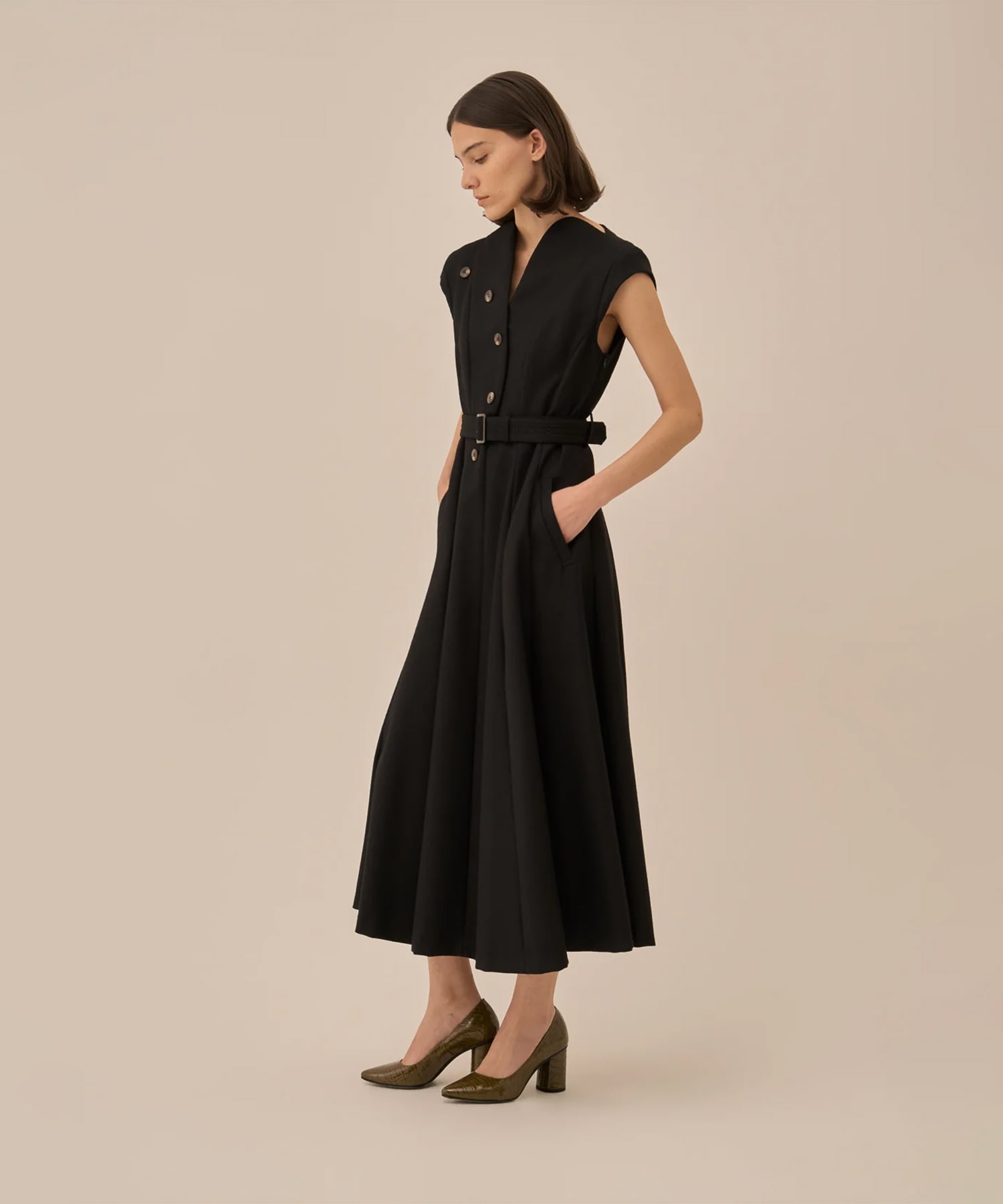 Sesilia dress AKIRANAKA