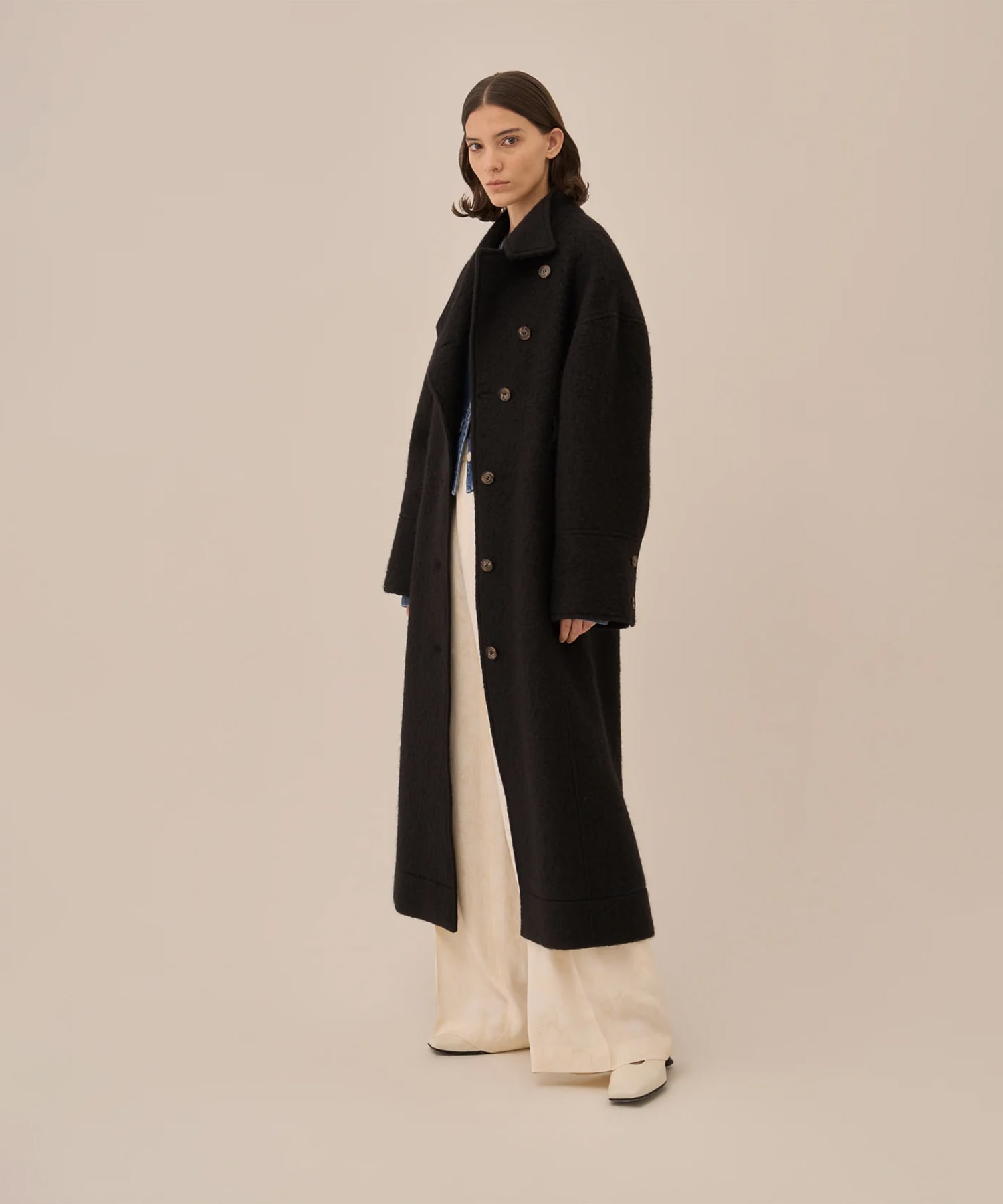 Verna long coat BK AKIRANAKA