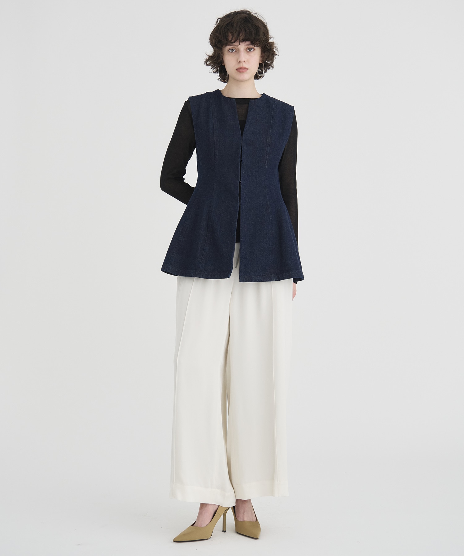 Arch Pattern Cut Vest RITAN