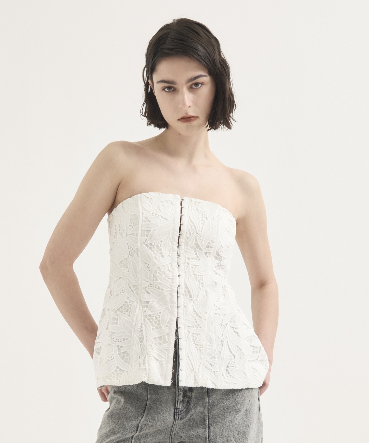 Luminous Lace Bustier RITAN