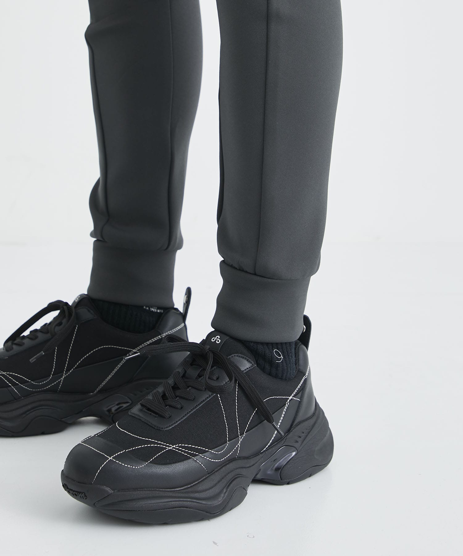 STRETCH SMOOTH ZIP JOGGER TROUSERS ATTACHMENT