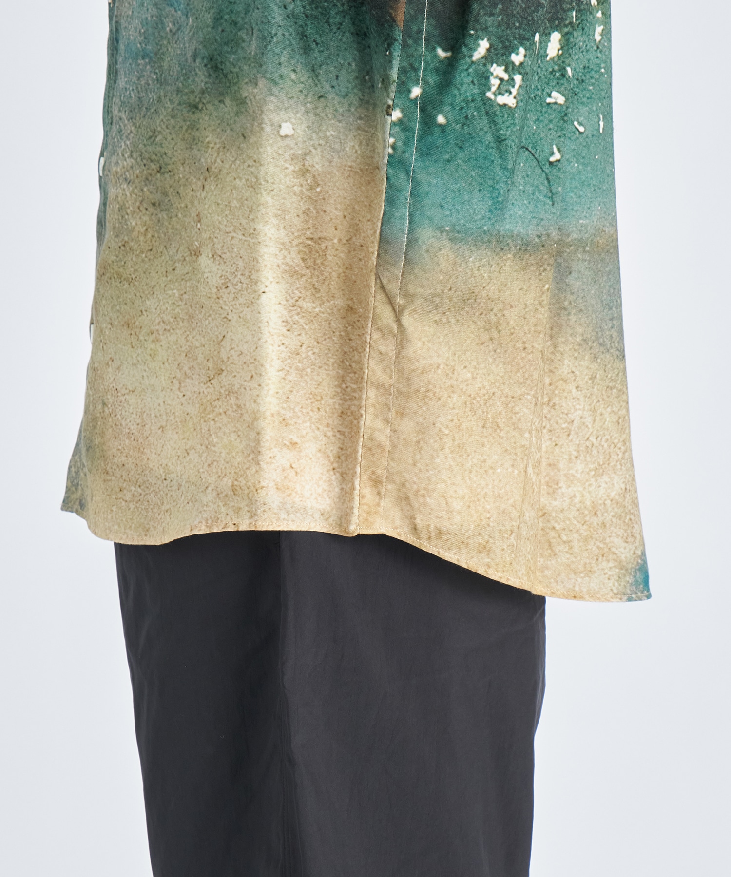 LANDSCAPE PRINTED REGULAR COLLAR SHIRT YOKE