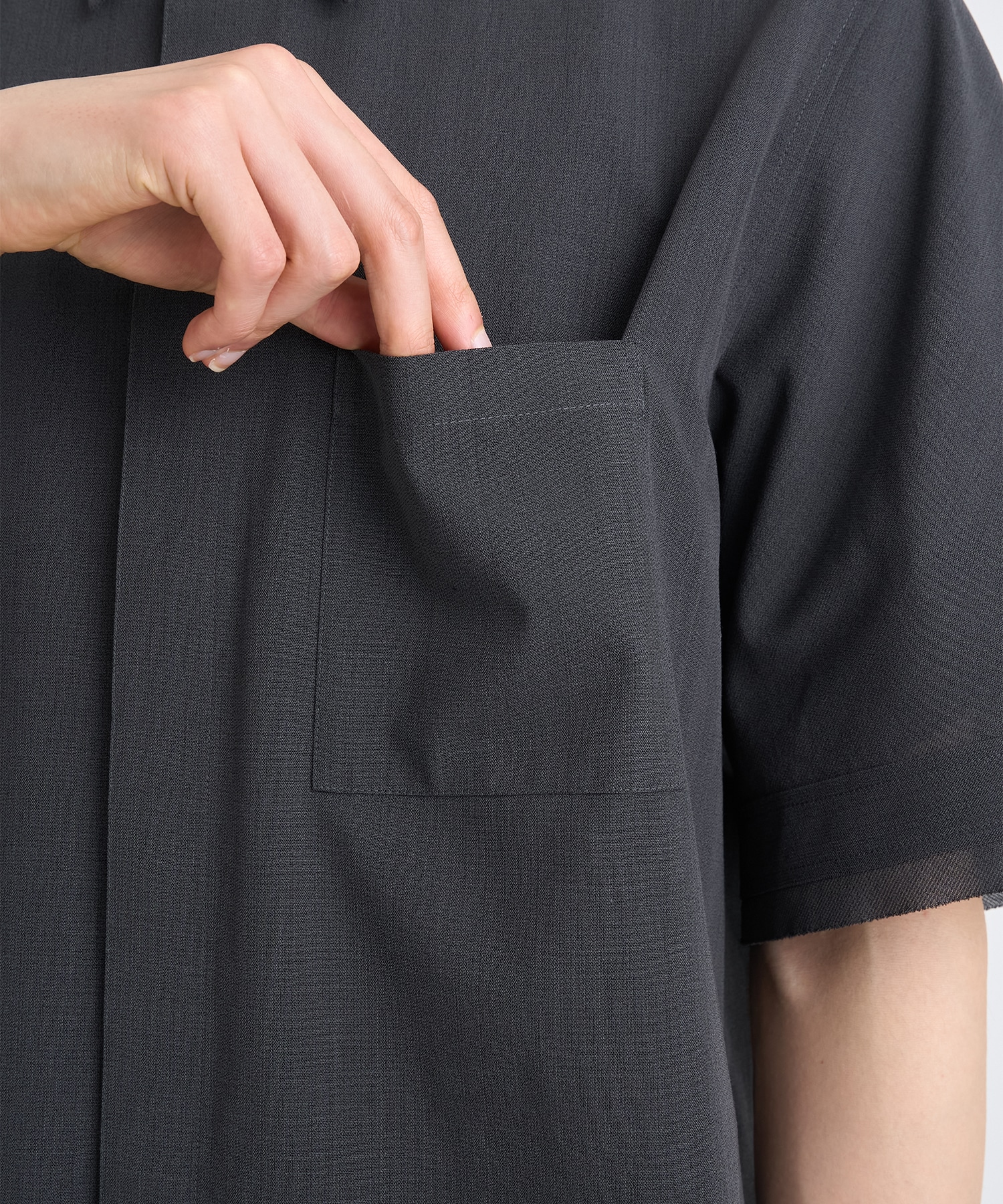 別注 REGULAR COLLAR SHORT-SLEEVED SHIRT IRENISA
