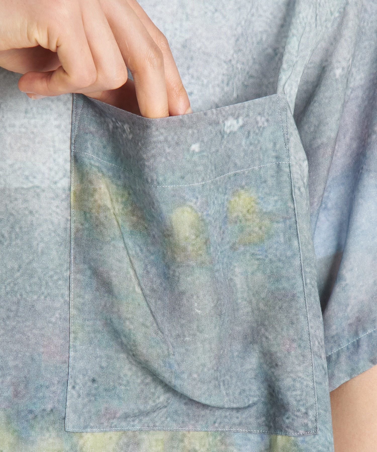 LANDSCAPE PRINTED OPEN COLLAR SHIRT 
