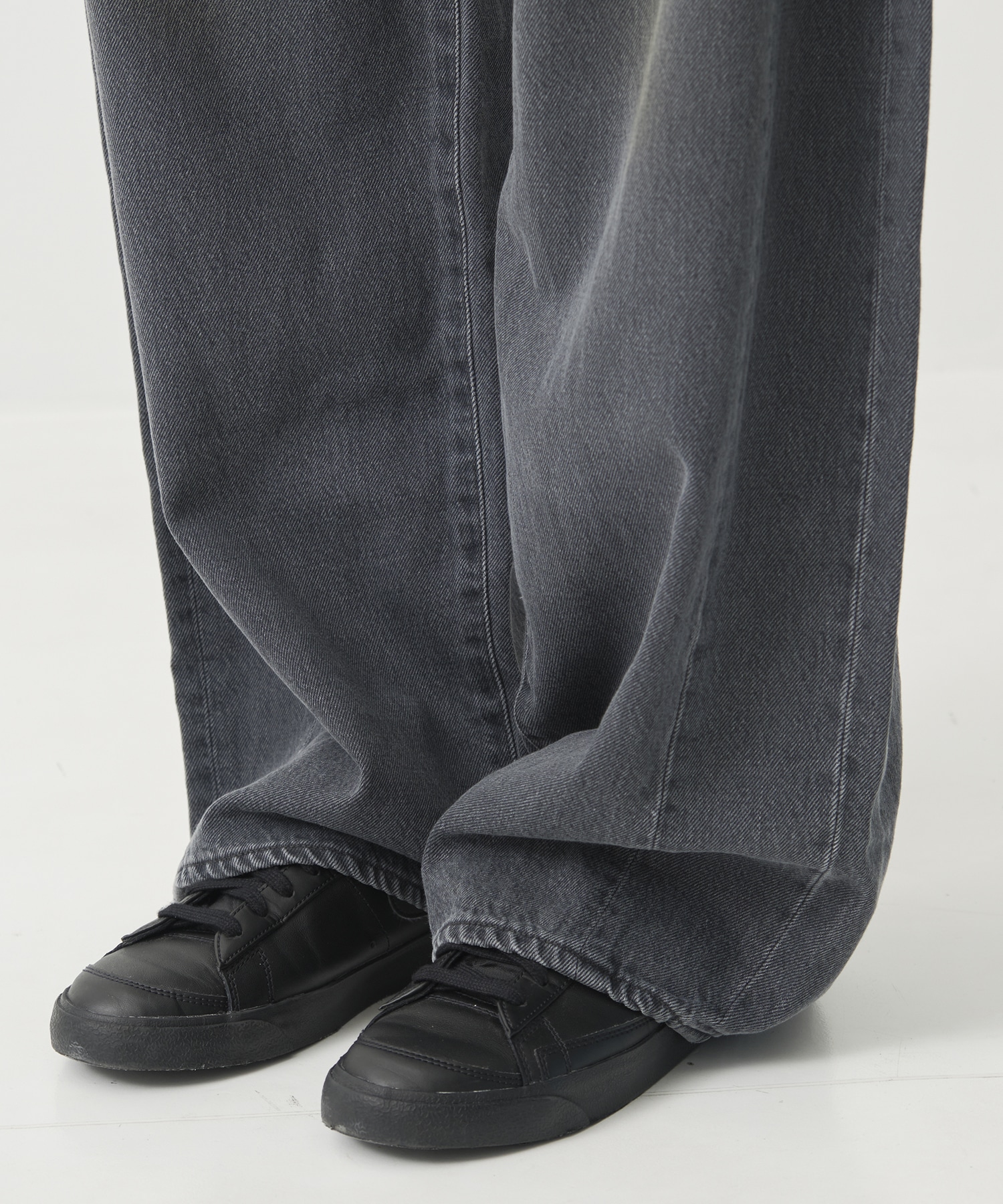 DEFORMATION WIDE DENIM JEANS ssstein