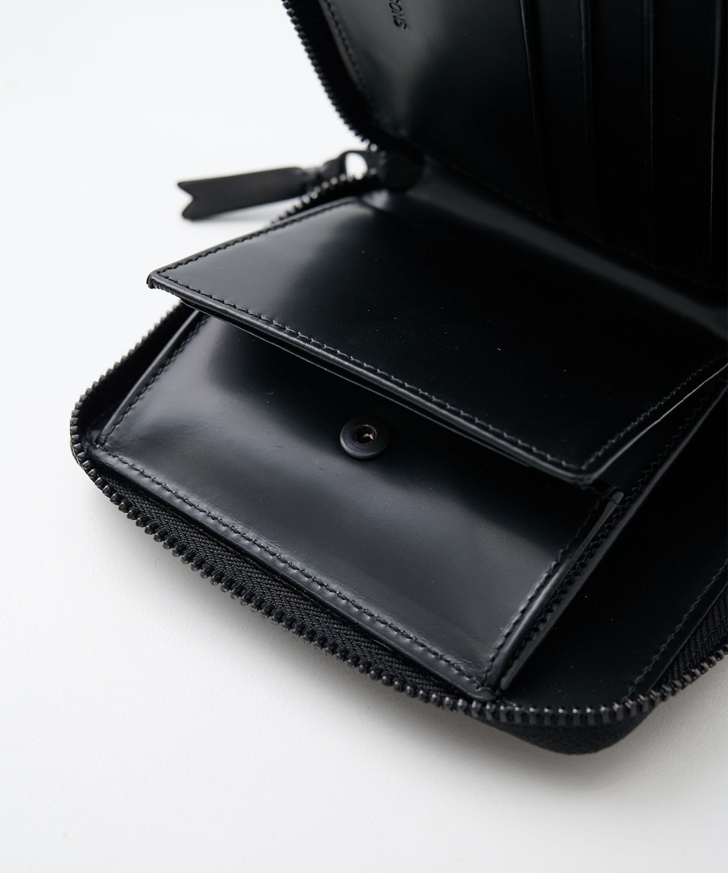 VERY BLACK LEATHER LINE B FPLD ZIP WALLET Wallet Comme des Garcons