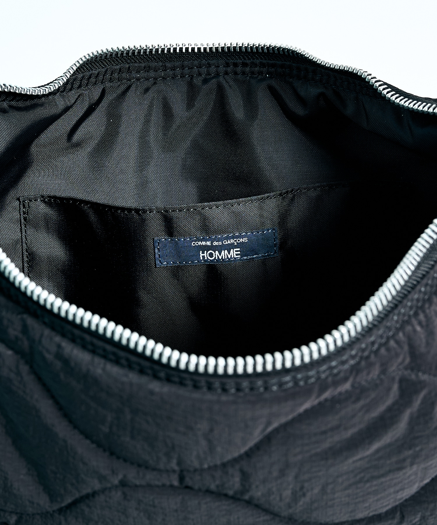 【コムデギャルソンオム】HR-K205-051 Nylon Quilting Shoulder Bag COMME des GARCONS HOMME