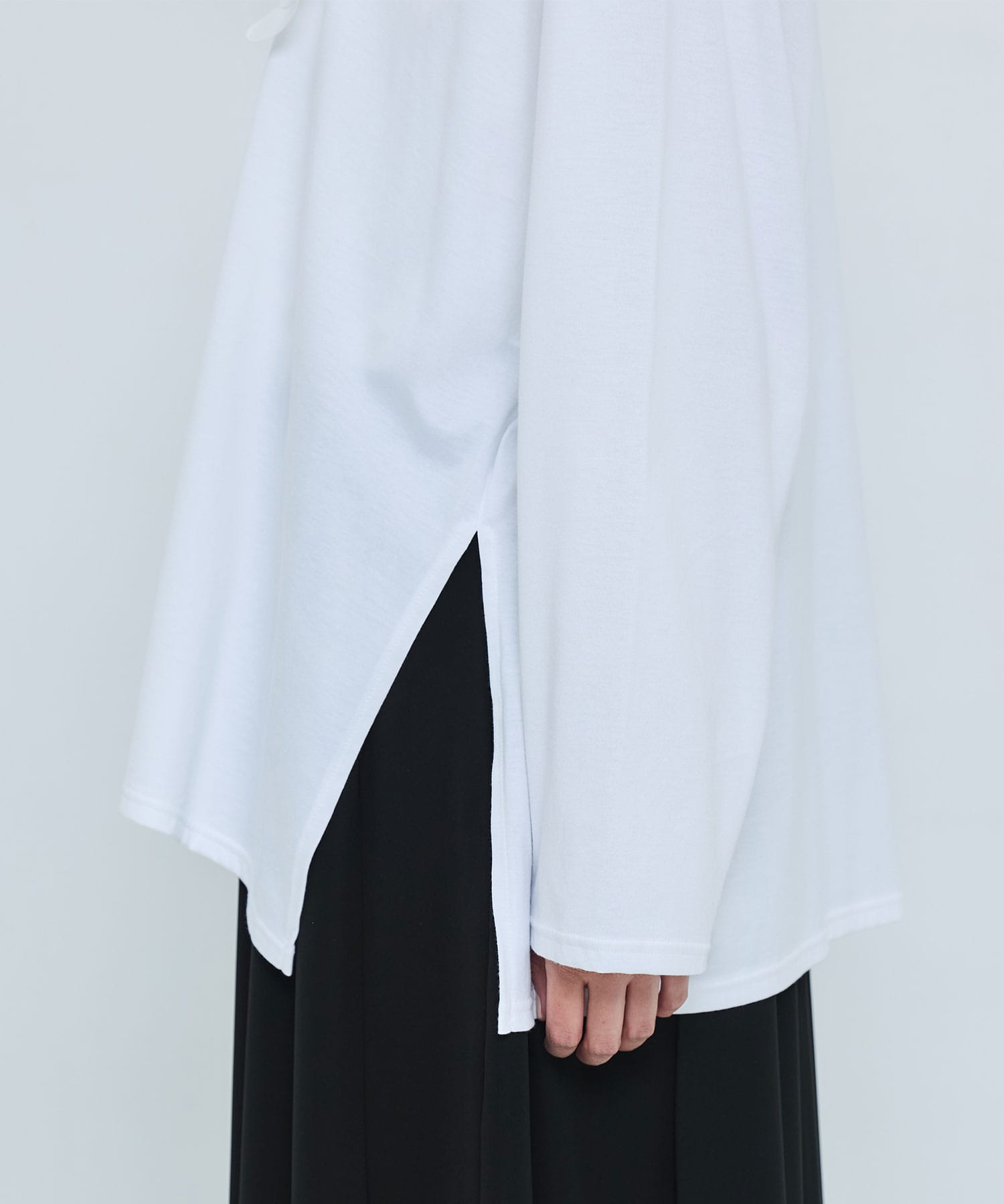 CUTLERY MOTIF LONG-SLEEVE T-SHIRT ENFOLD