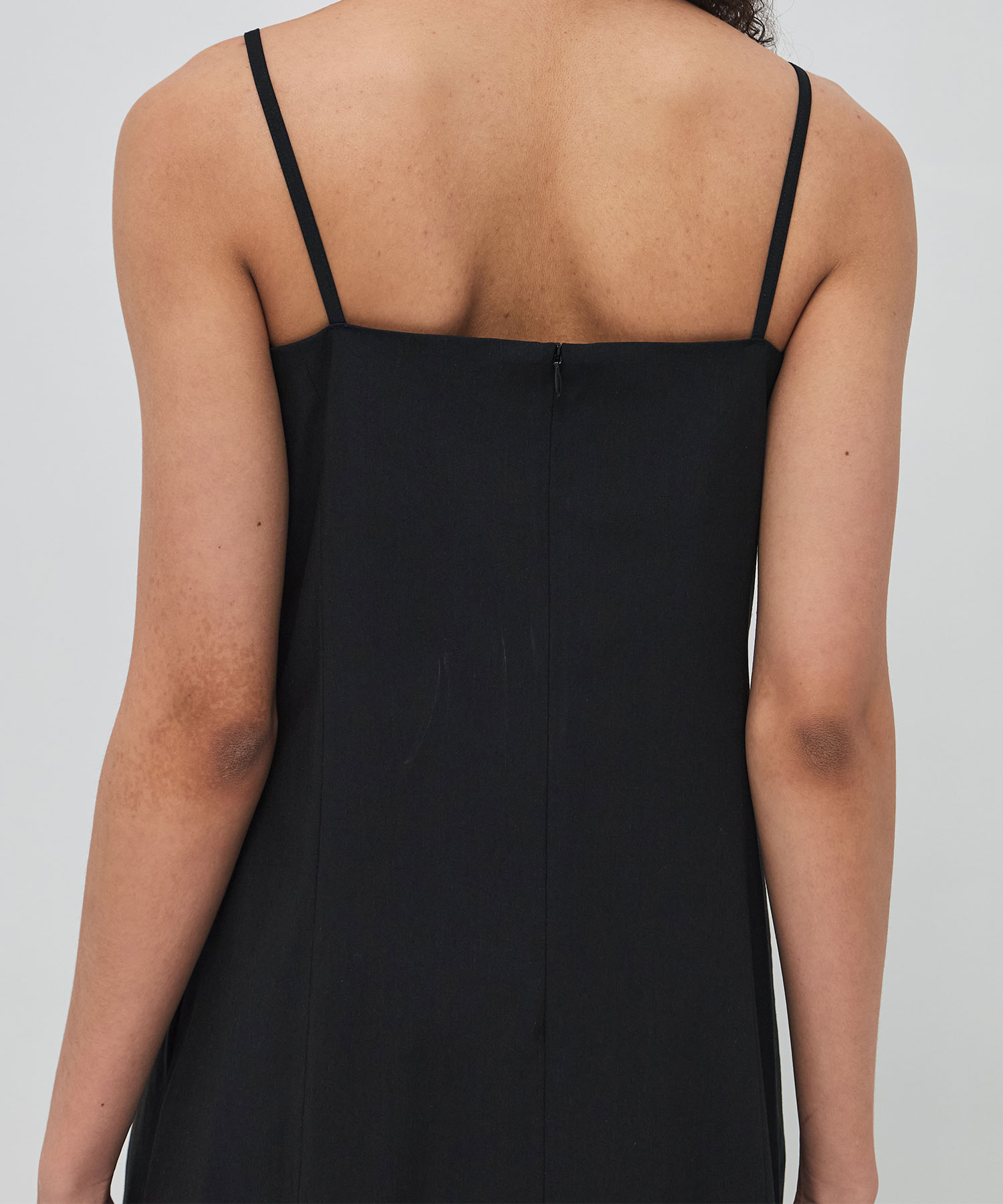 Nicole slip dress BK AKIRANAKA