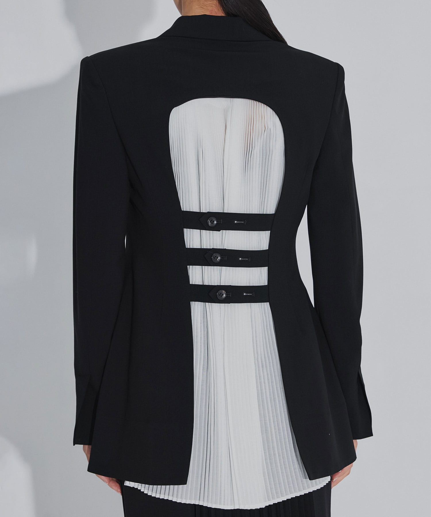 PLEATED PANEL JACKET FETICO