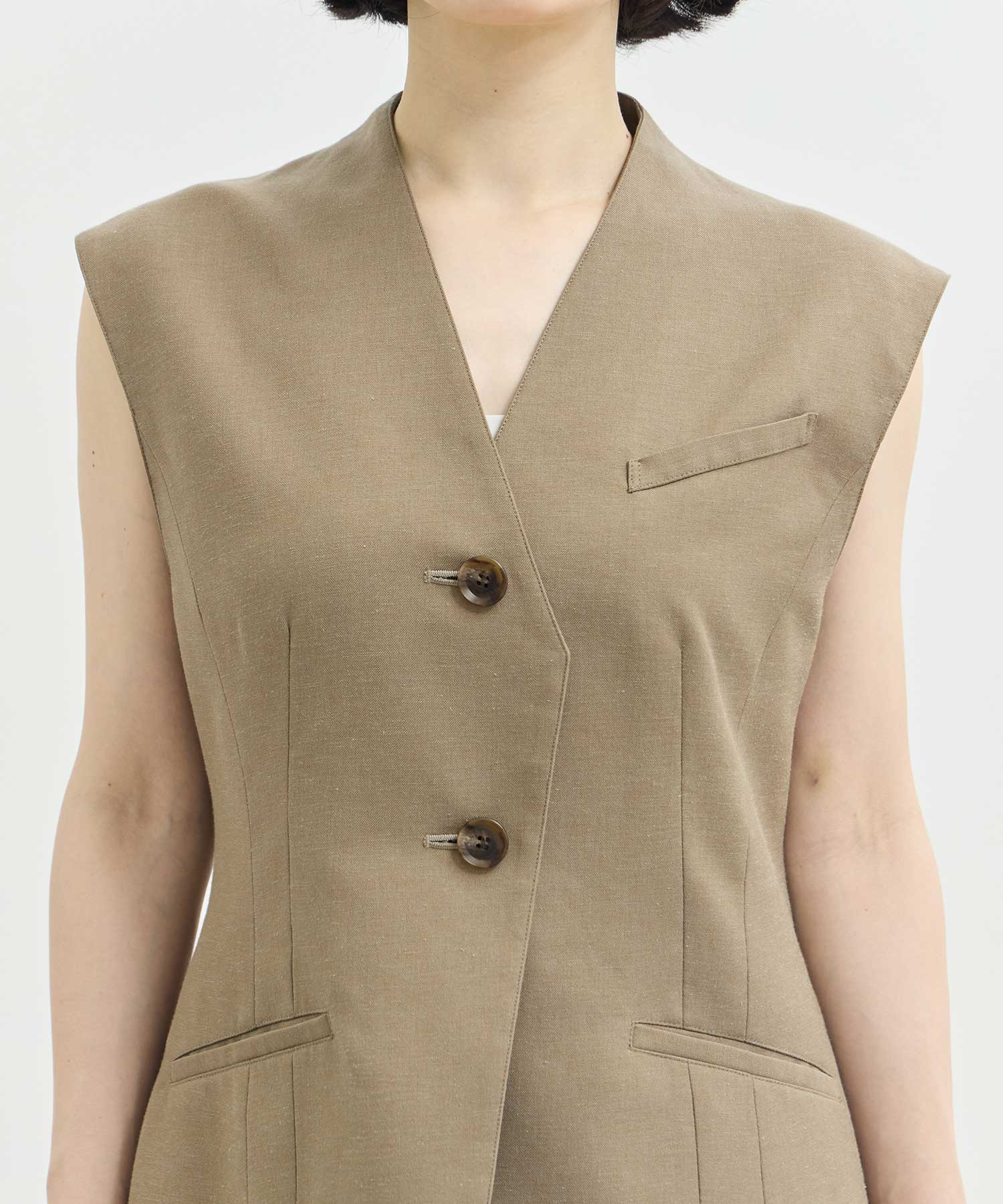 EX.V Neck Gilet AKIRANAKA