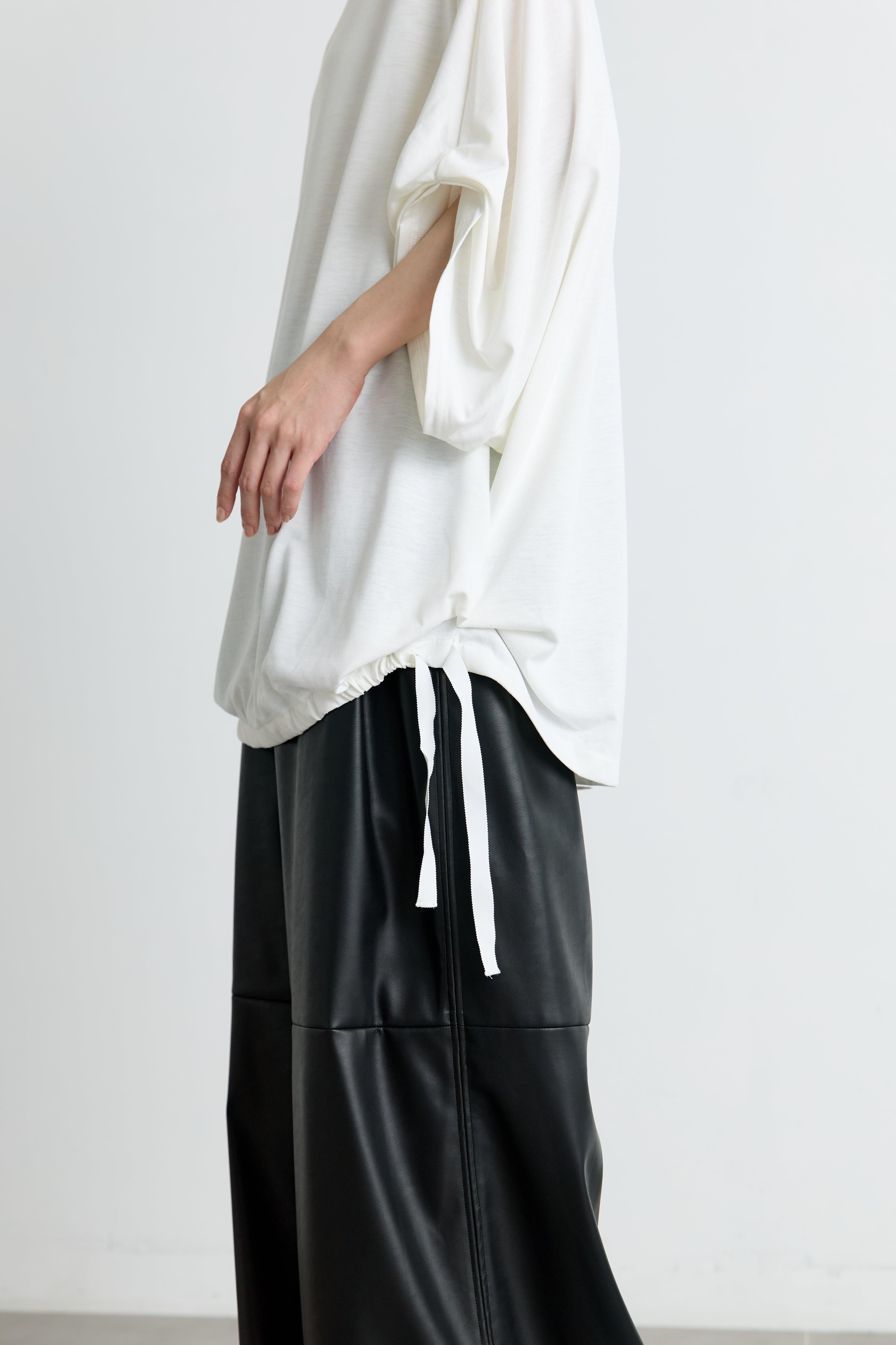 NARIAH TUCKED SLEEVE TOP COGTHEBIGSMOKE