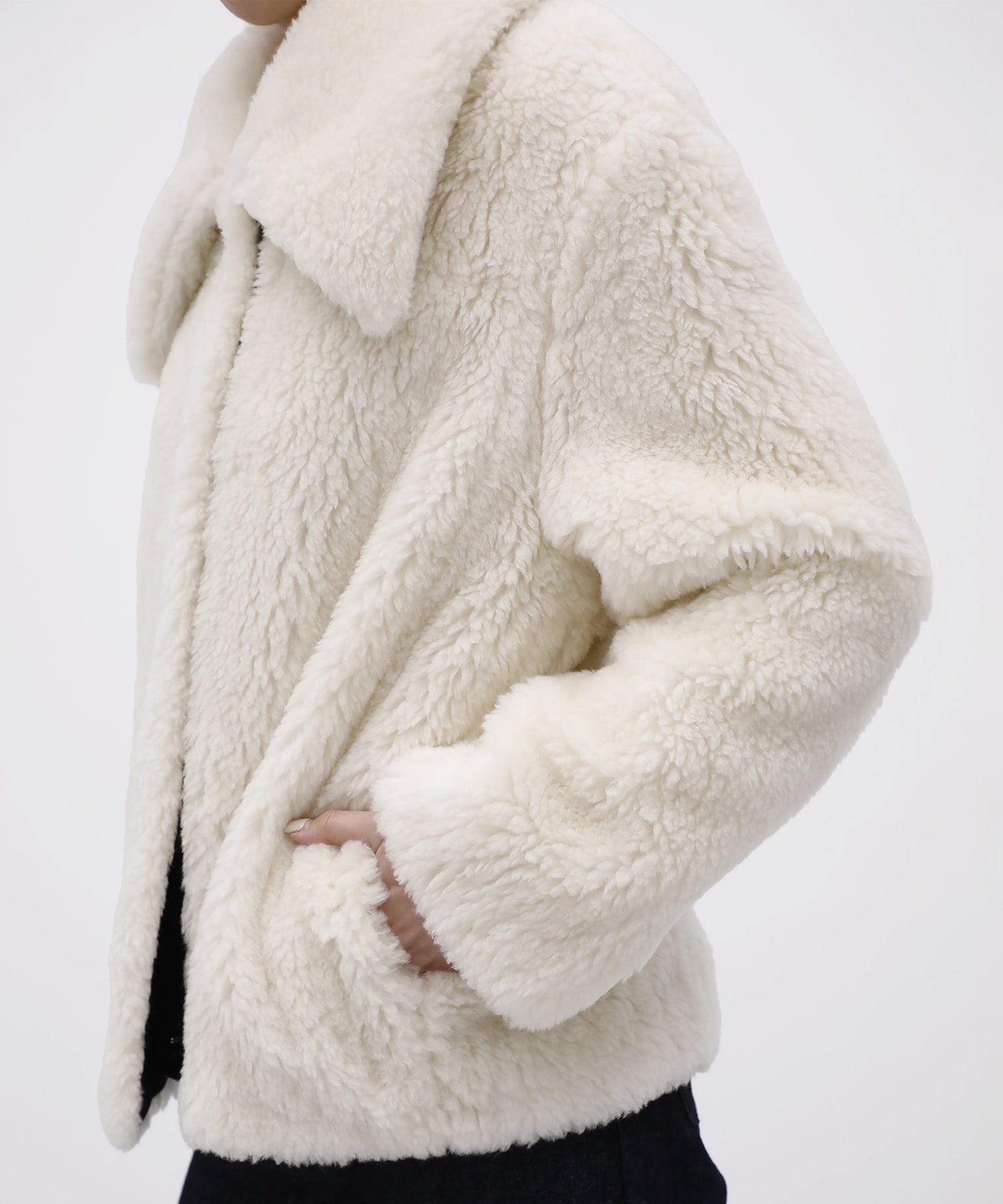 WOOL BOA WIDE COLLAR COAT FETICO