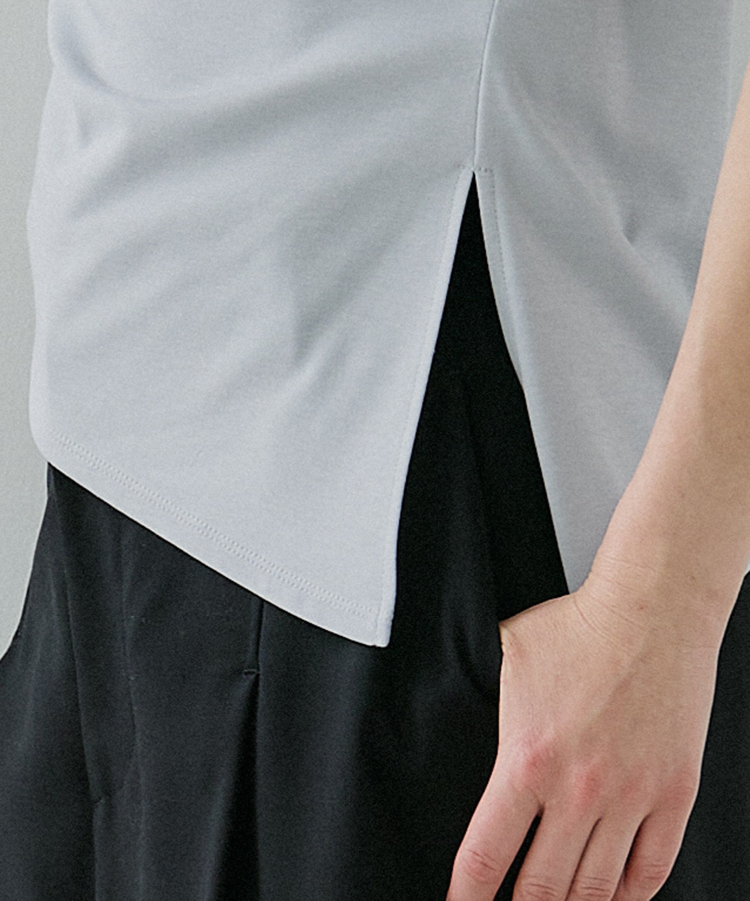 One Shoulder  T-Shirt RITAN