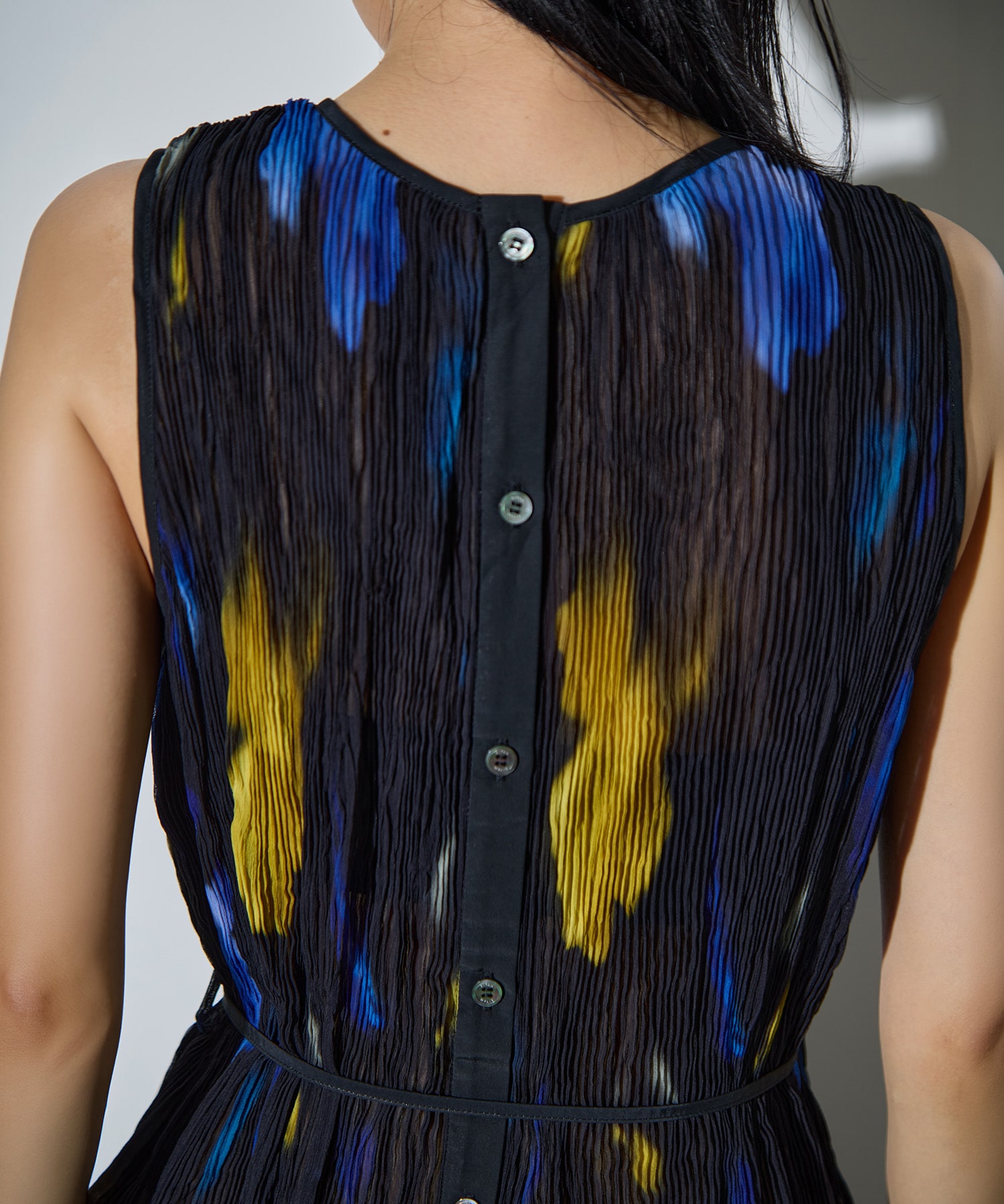 Airy Micro Pleats Tops RITAN
