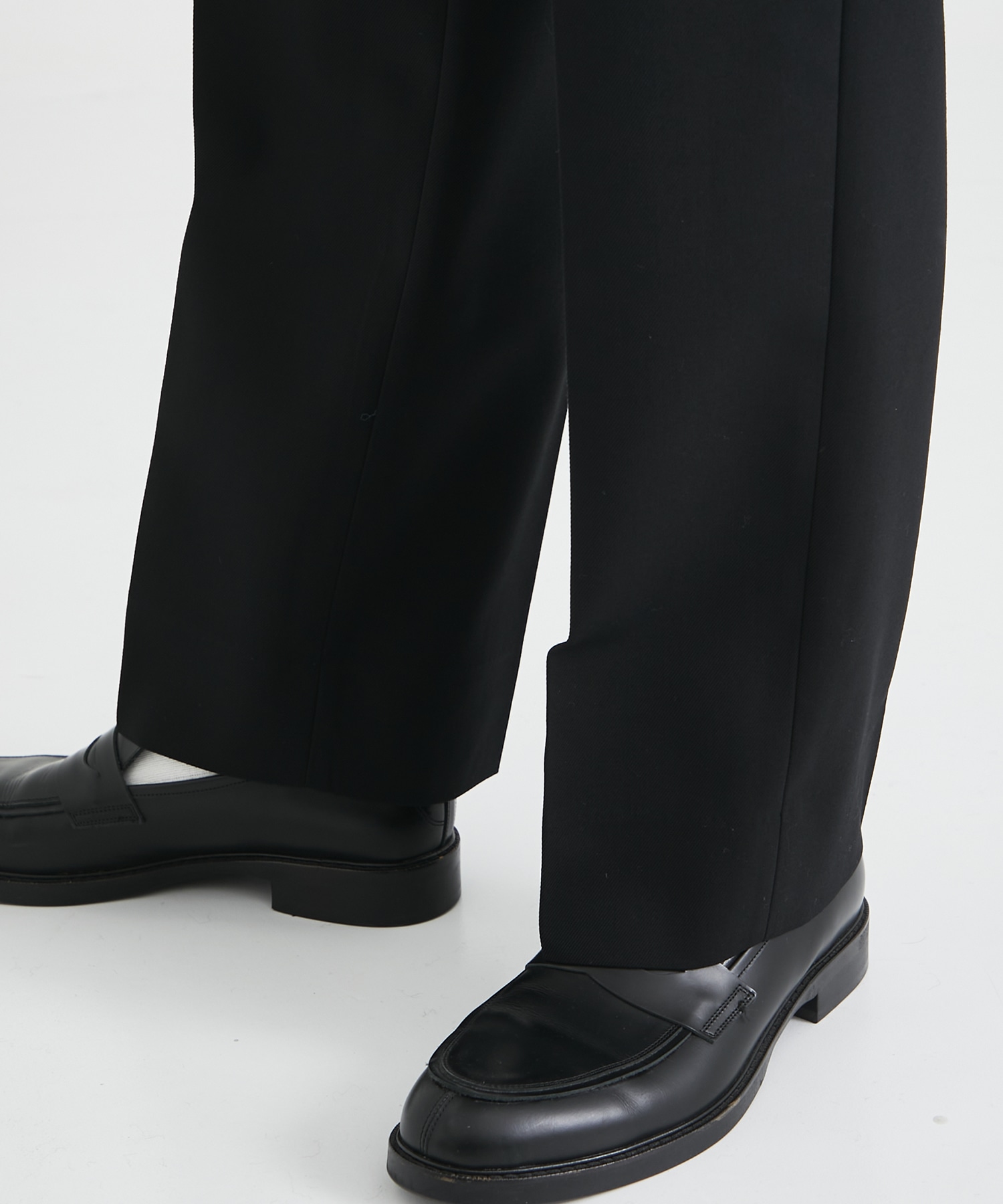 FLAT FRONT TROUSERS MARKAWARE