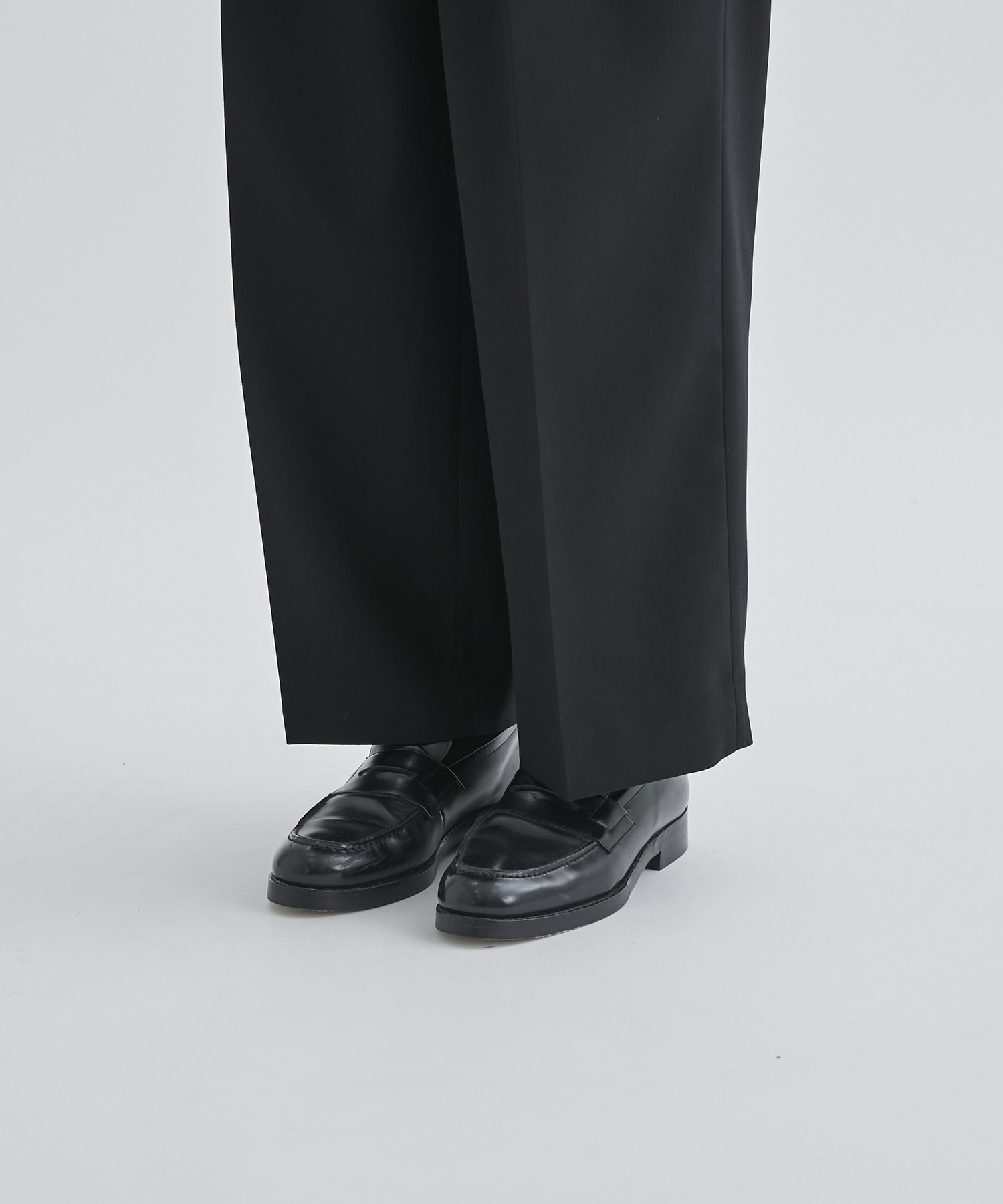 DOUBLE PLEATED TROUSERS MARKAWARE