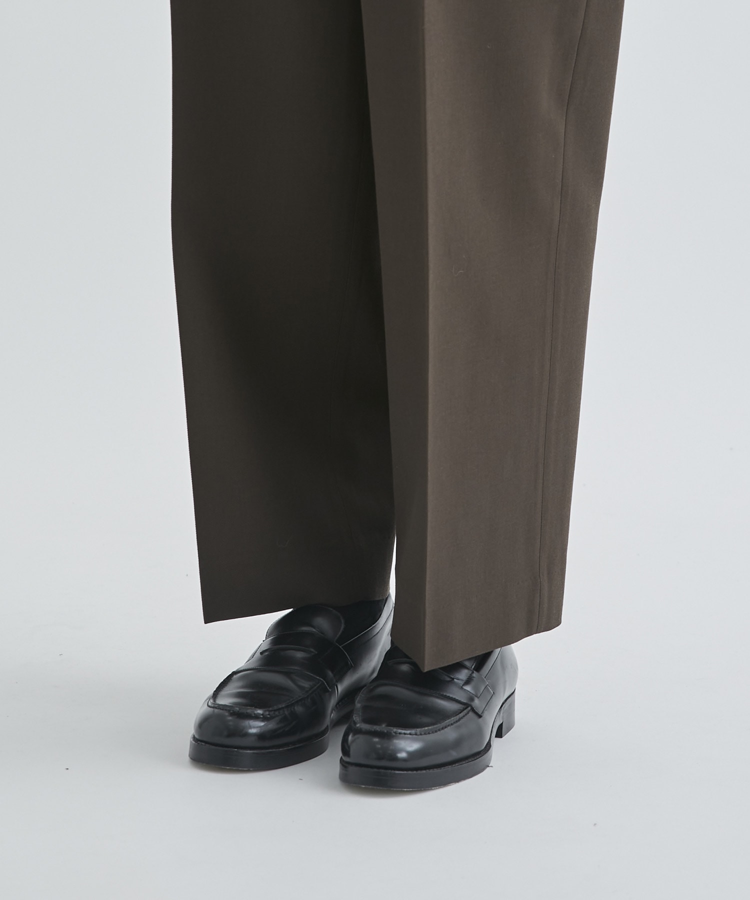 DOUBLE PLEATED TROUSERS ｜ MARKAWARE