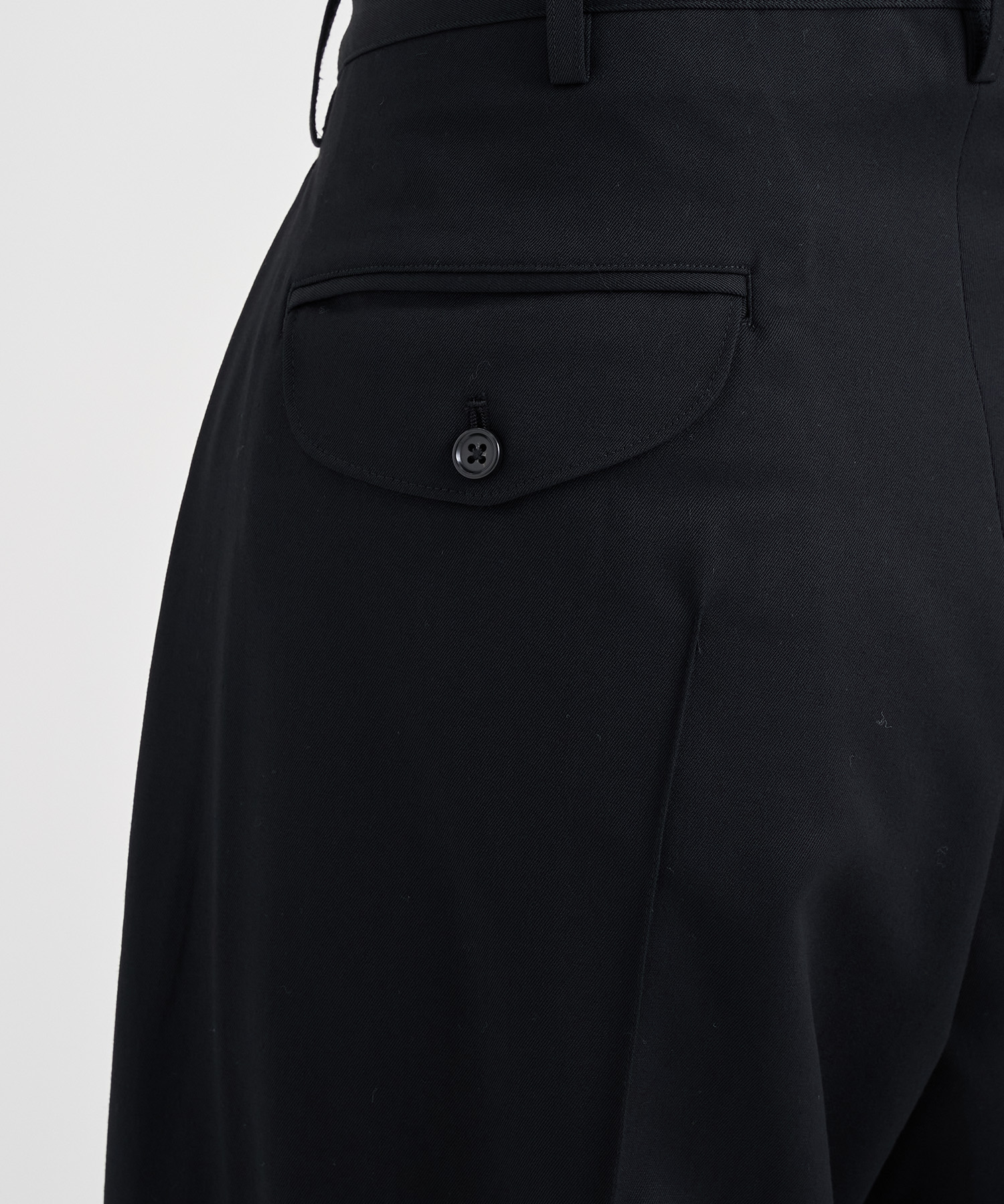 Tuck-detail pants KHOKI