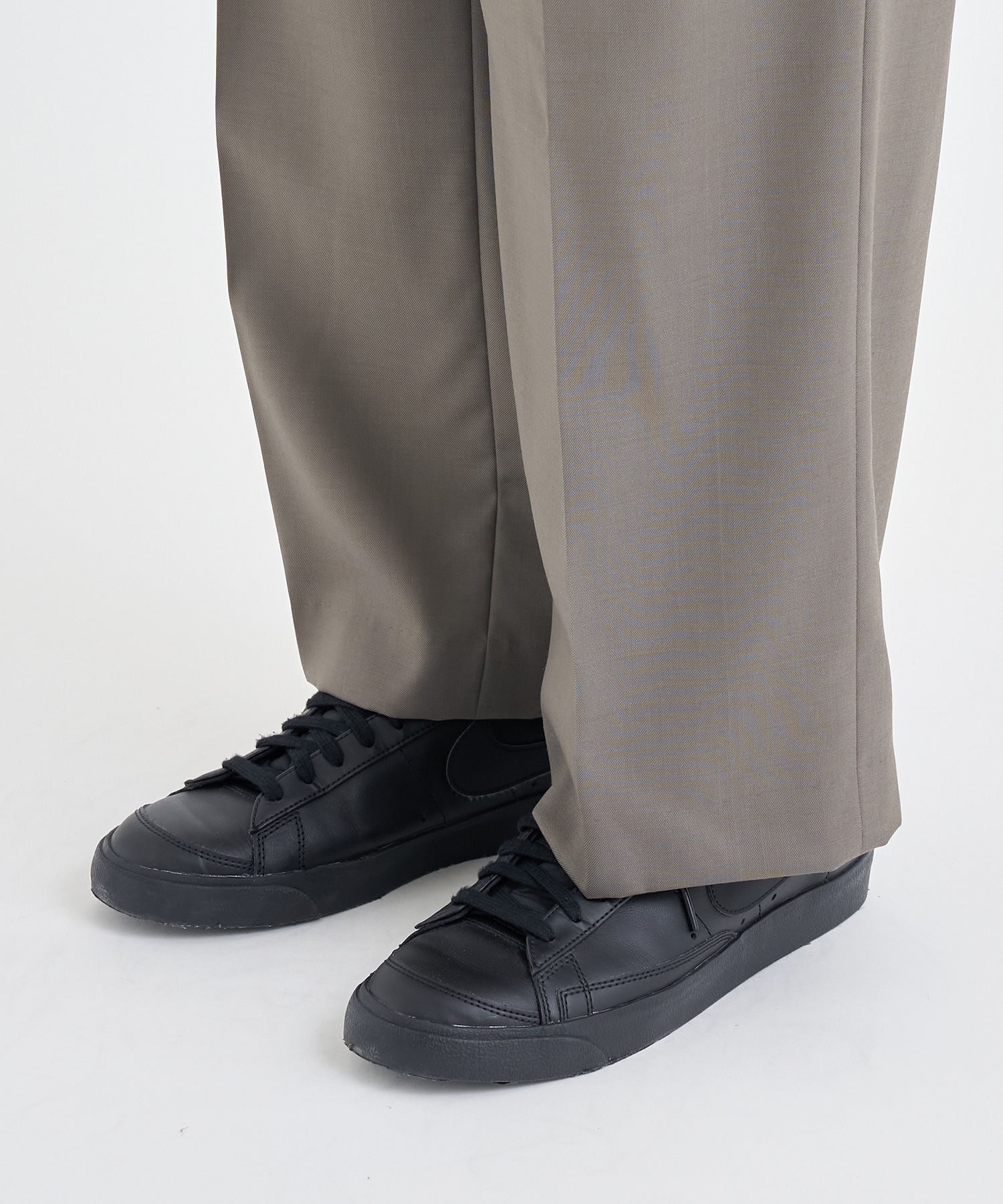 TWO TUCKS WIDE TROUSERS IRENISA
