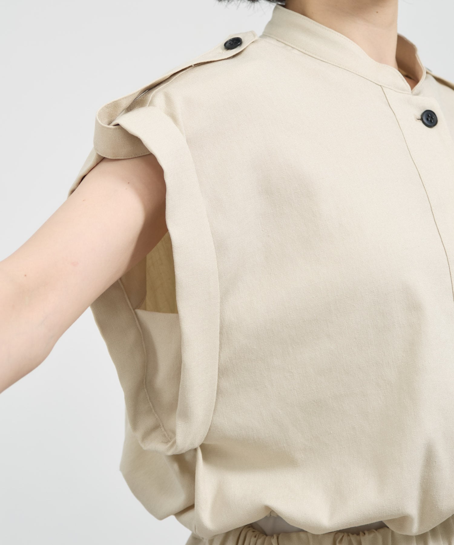 Stand Collar Weist Gather Blouse THE TOKYO