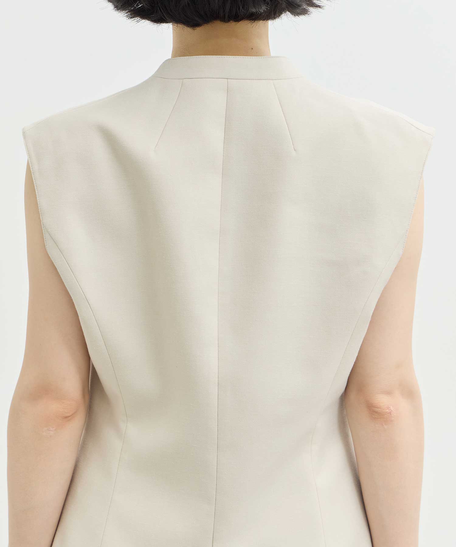 EX.V Neck Gilet AKIRANAKA