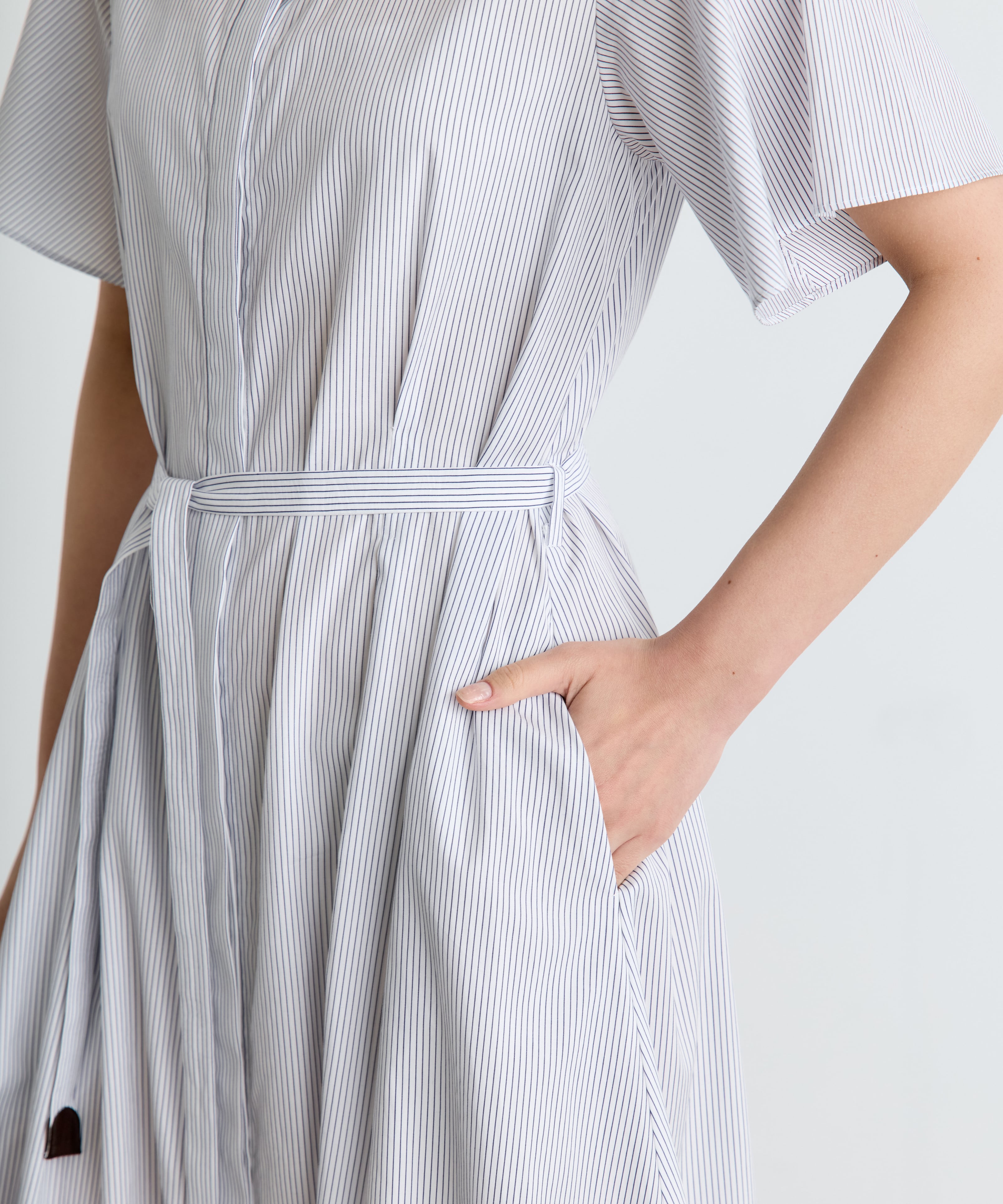 Drape Sleeve Dress THE TOKYO