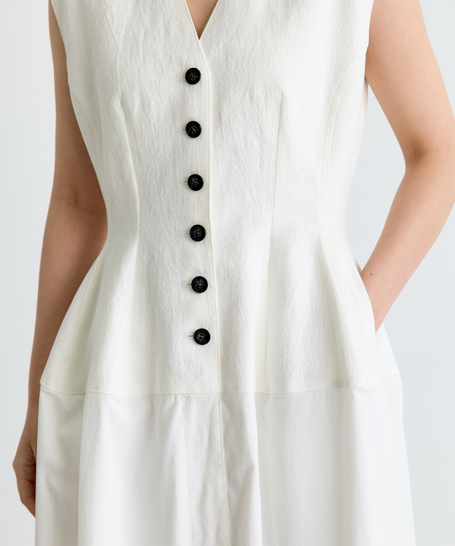 別注 Ilsa sleeveless dress AKIRANAKA