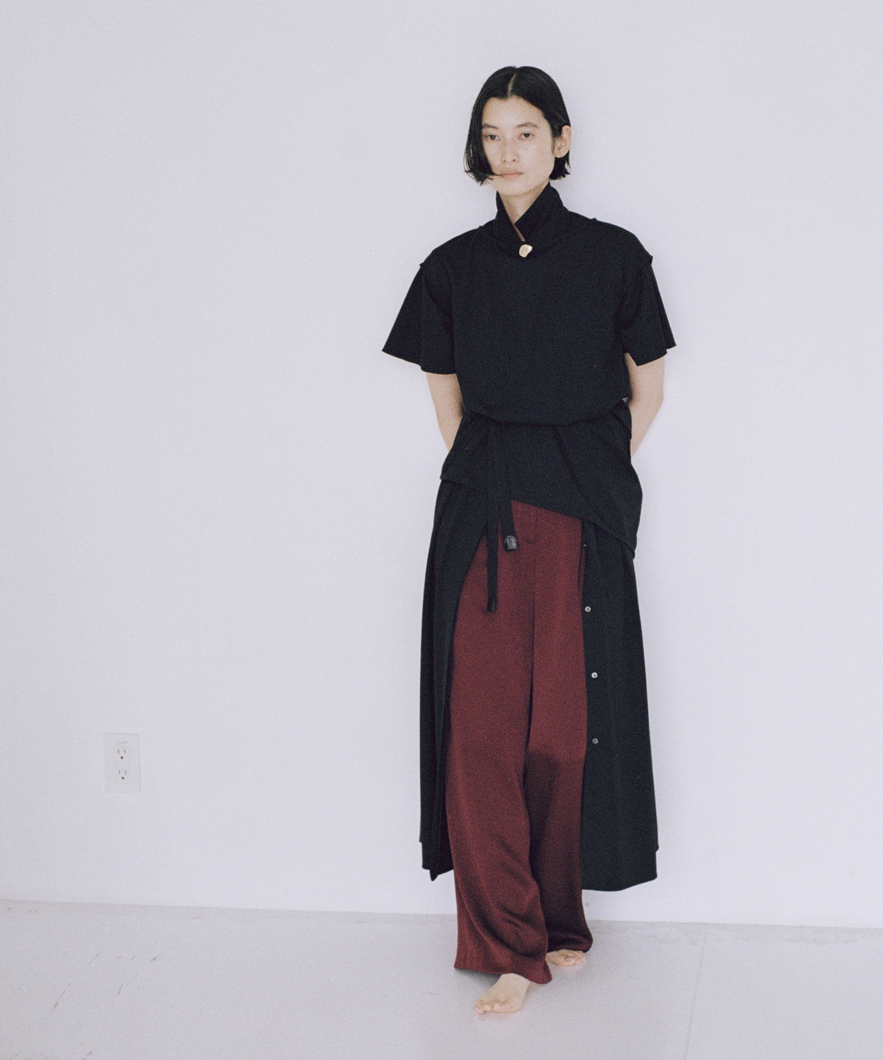 Satin Straight Pants THE TOKYO
