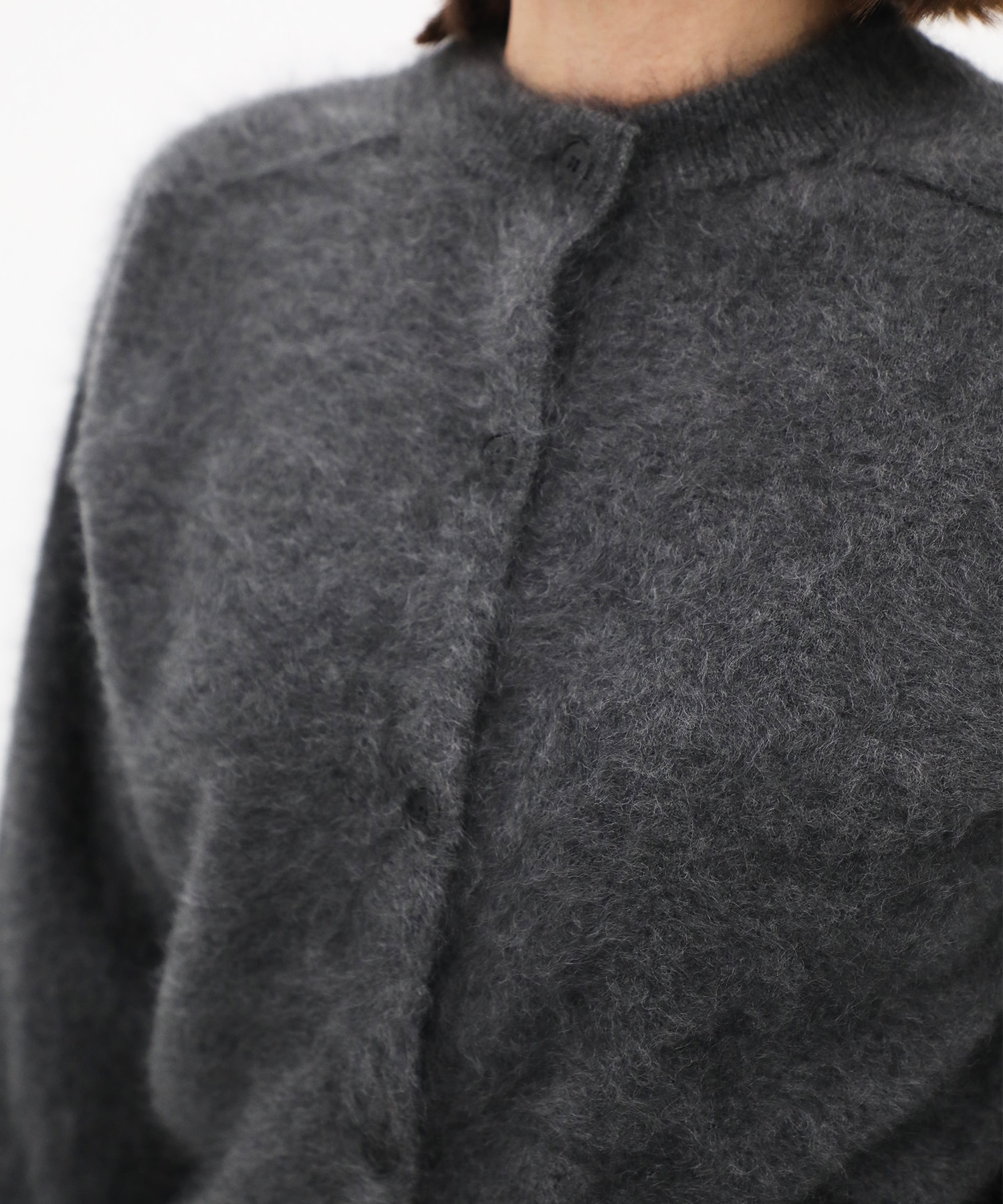 ROYAL CASHMERE FUR CREWNECK CARDIGAN ATON