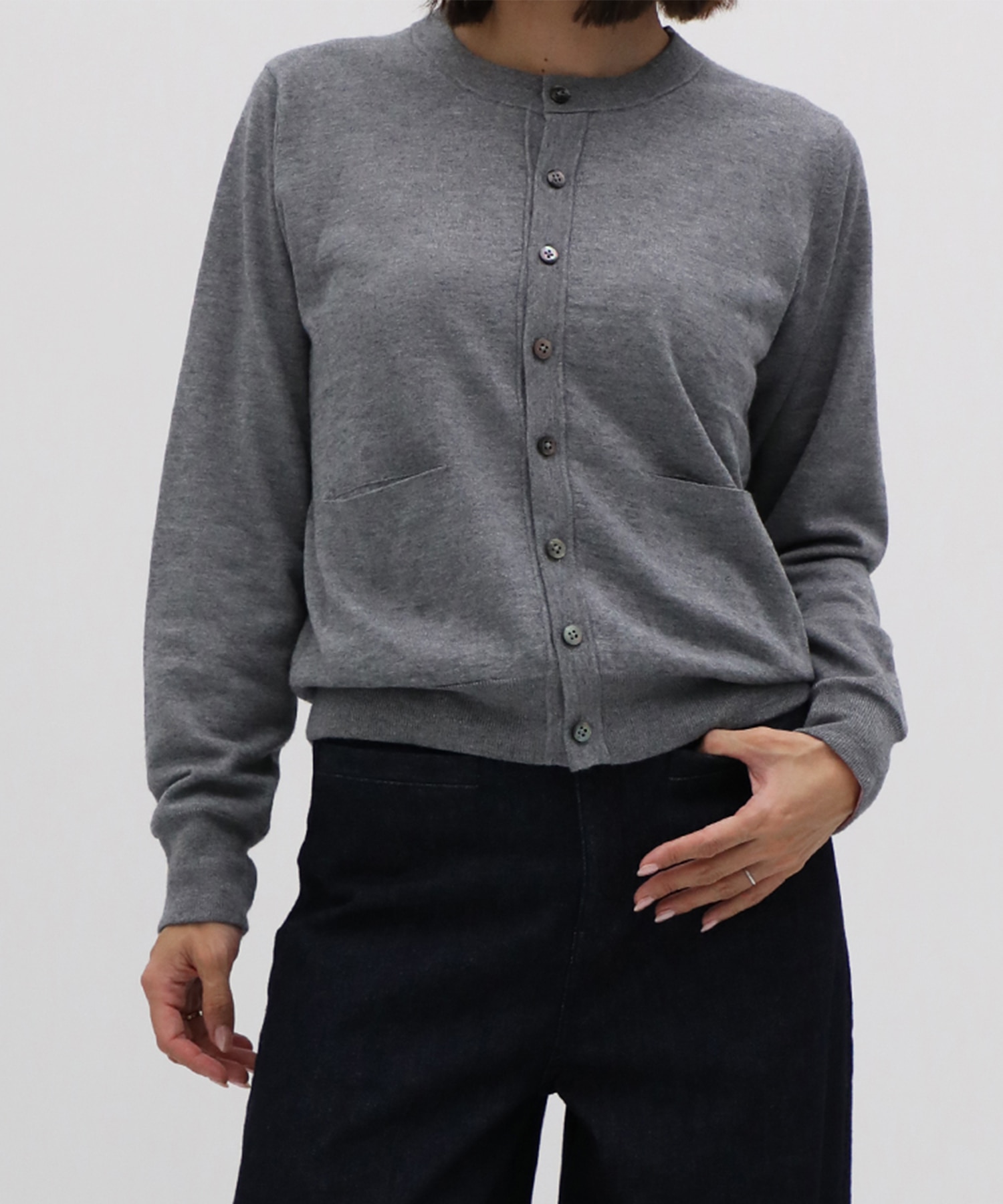 CASHMERE/SILK REVERSIBLE CREW NECK CARDIGAN THE TOKYO