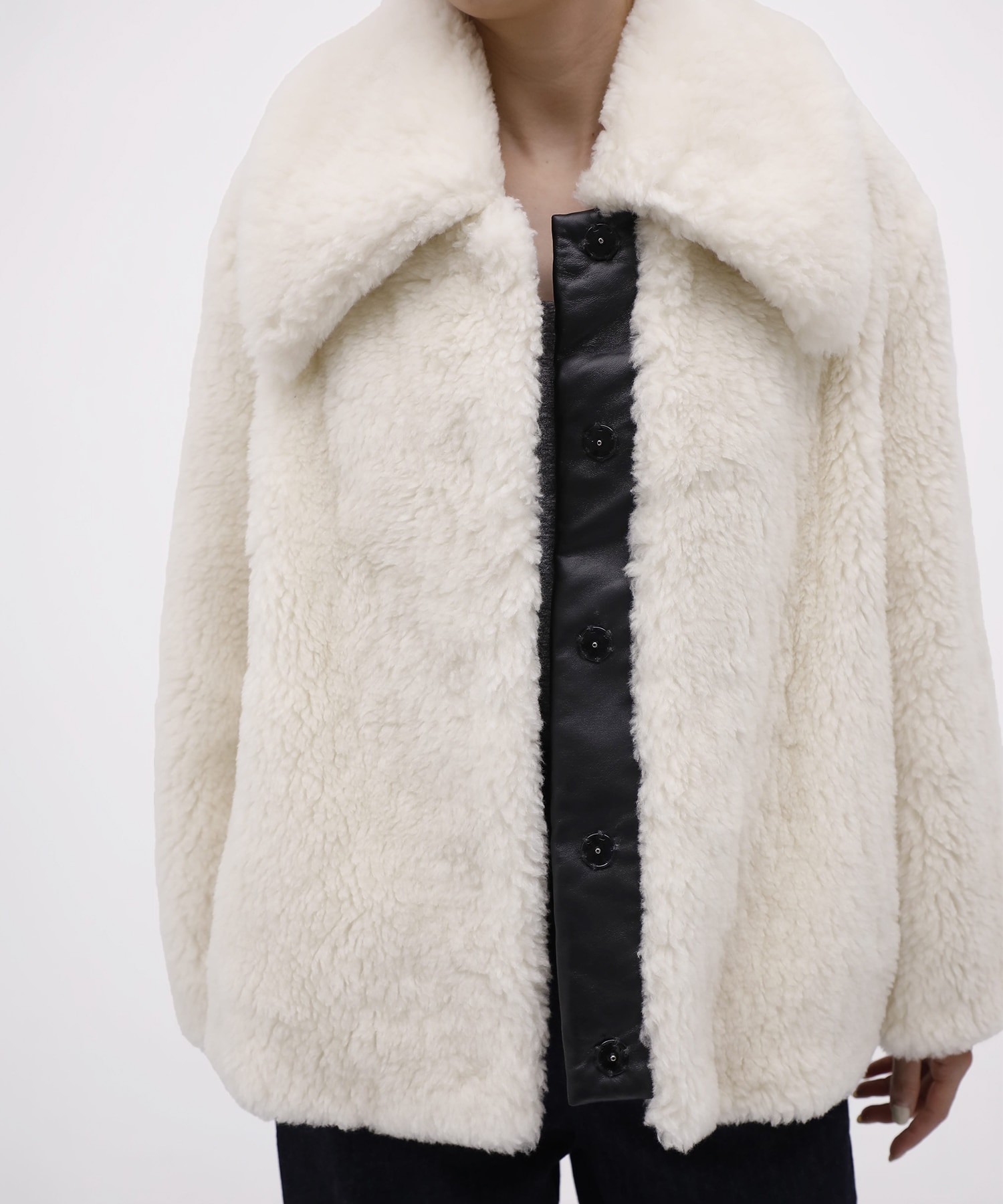 WOOL BOA WIDE COLLAR COAT FETICO