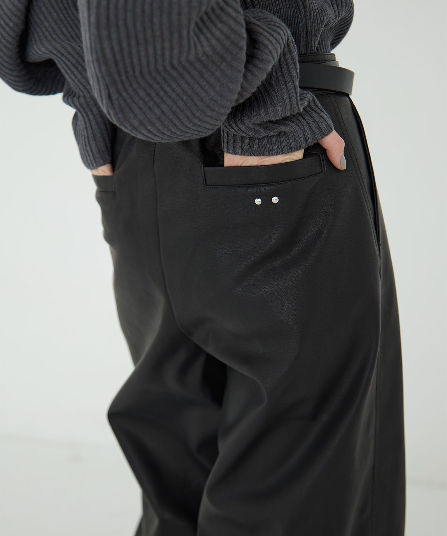 Leather Curve  Pants RITAN