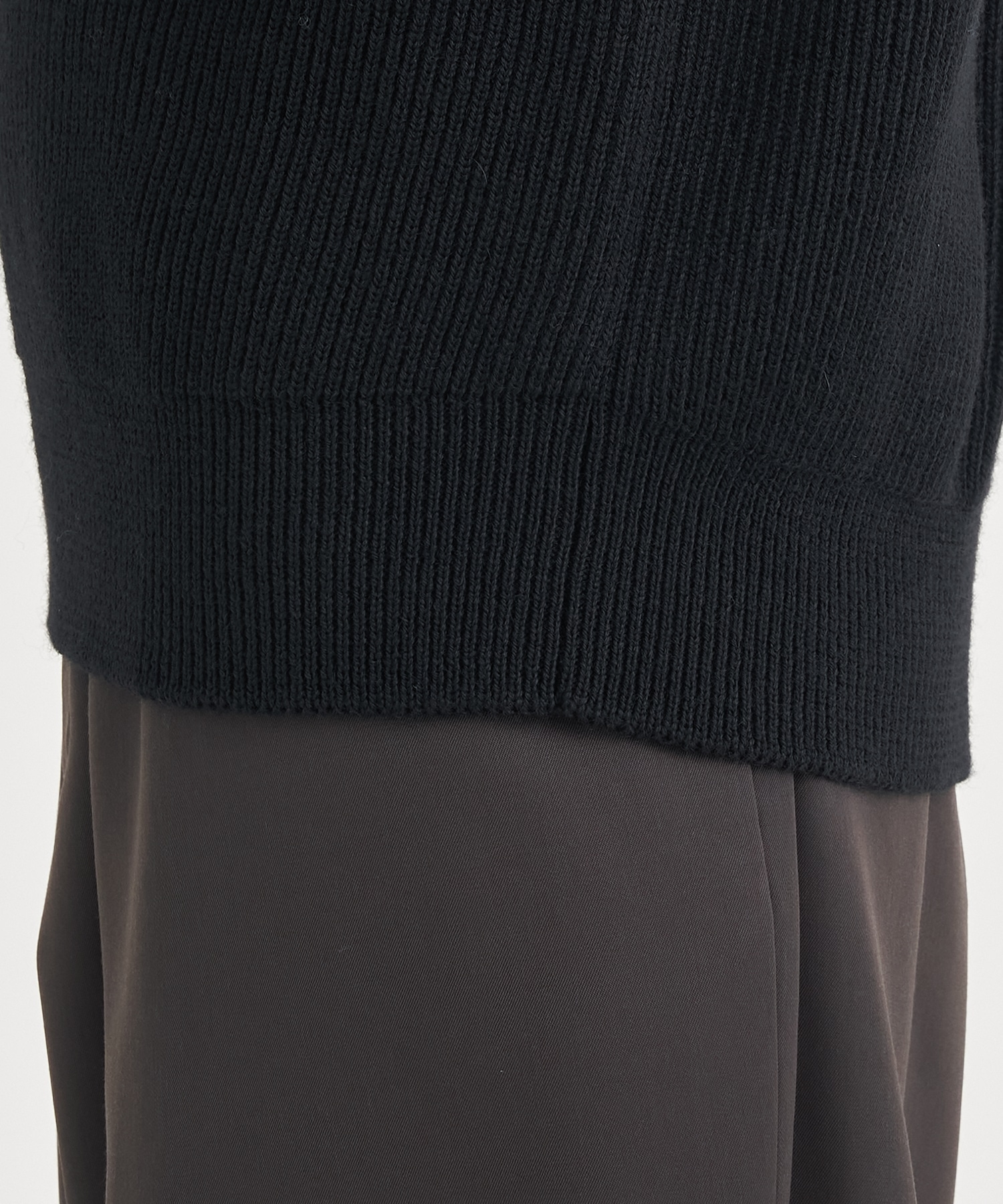 25WCM-N07305 HALF ZIP KNIT kolor
