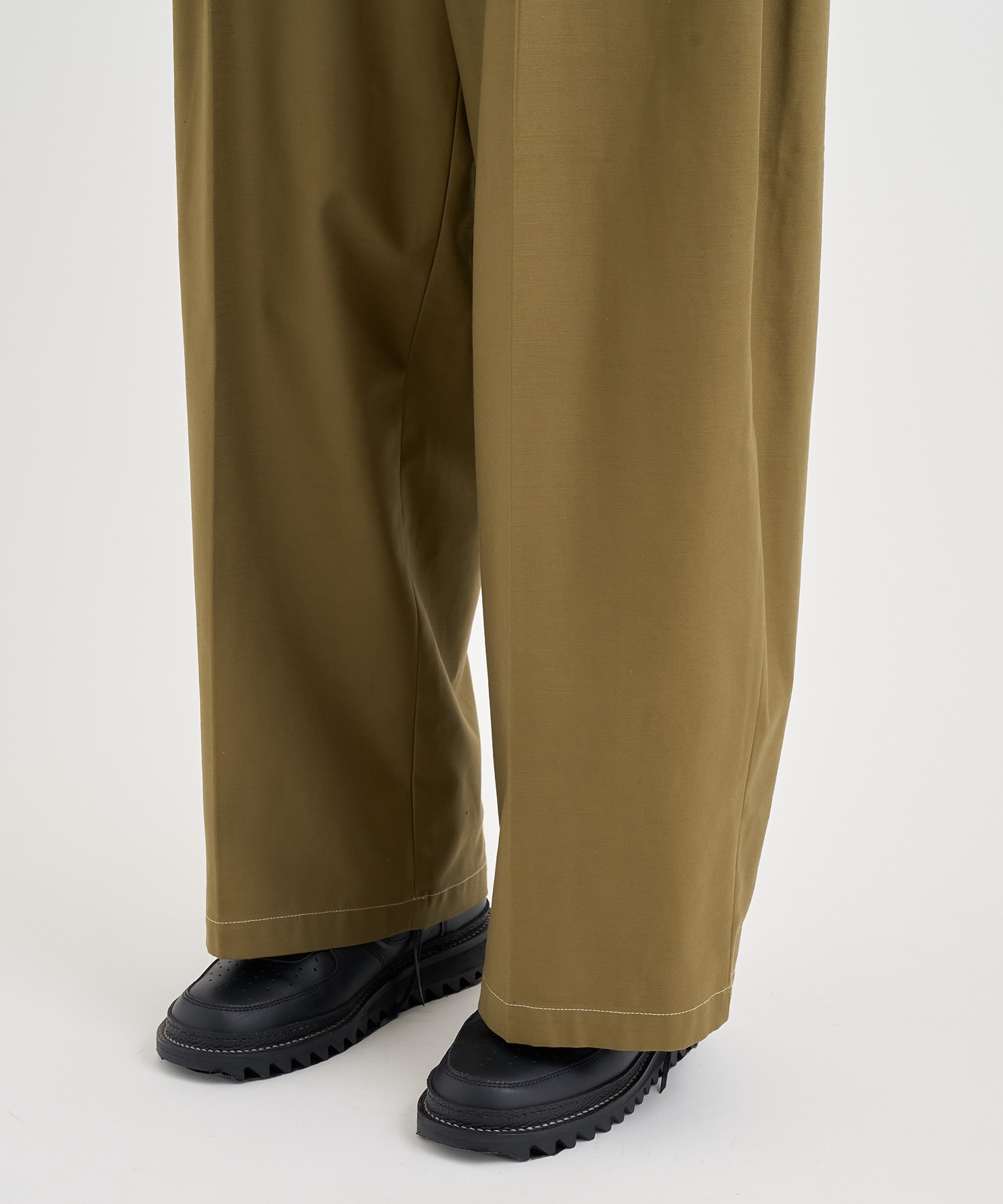 Tuck-detail cotton pants KHOKI