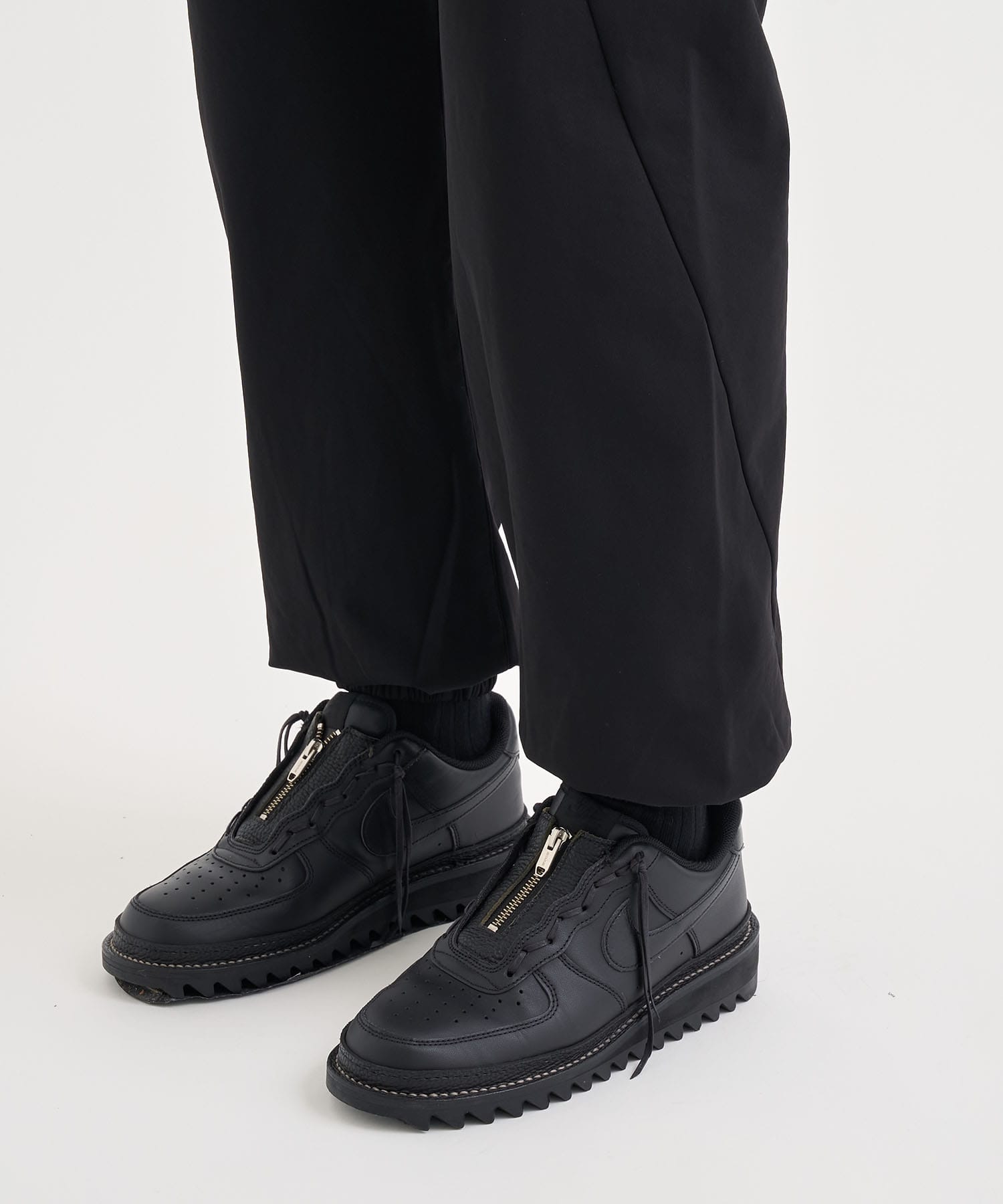 別注BLK SUPER LIGHT SWEAT PANTS White Mountaineering