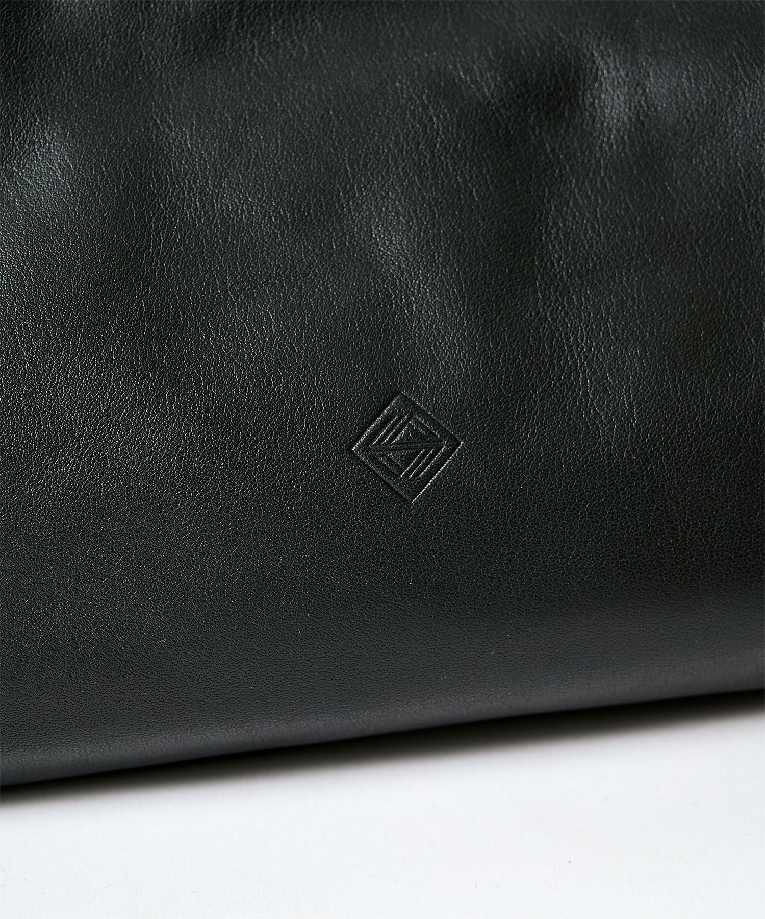 BASIC POUCH LITE M TESSEN CREATION