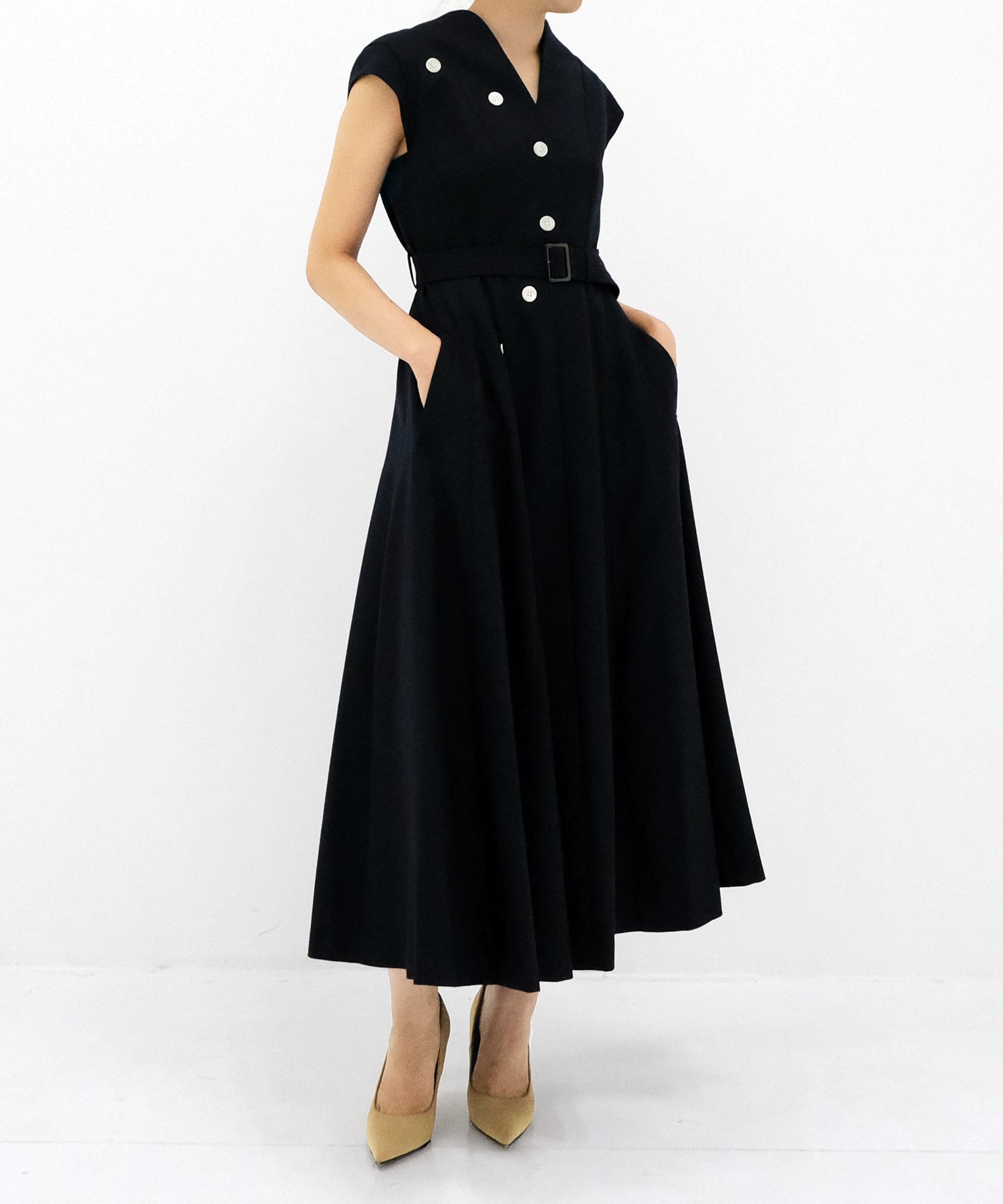Sesilia dress AKIRANAKA