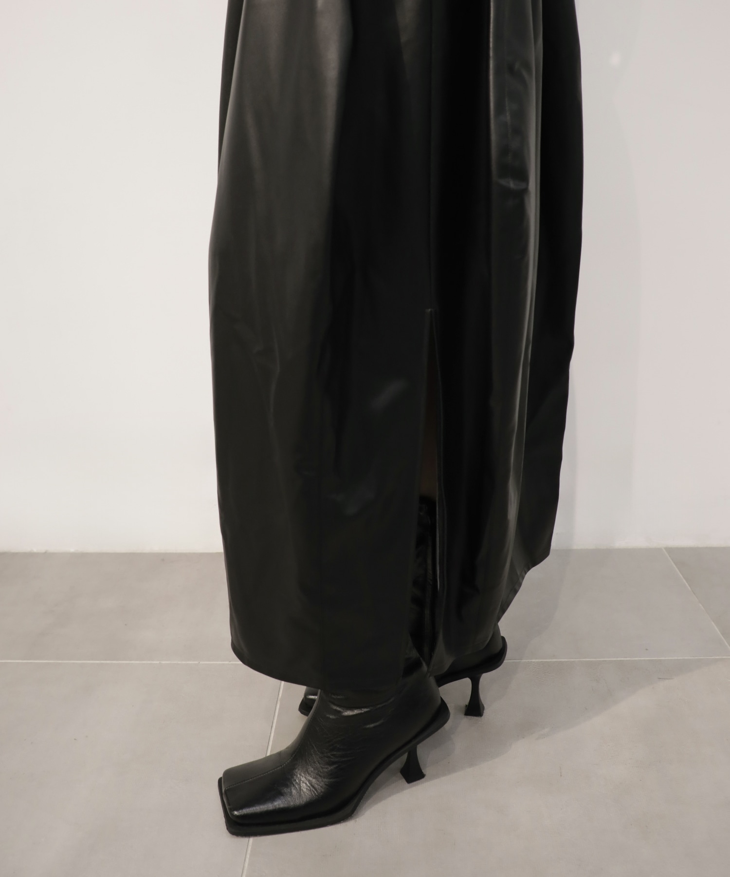 Arch Pattern Leather Skirt RITAN