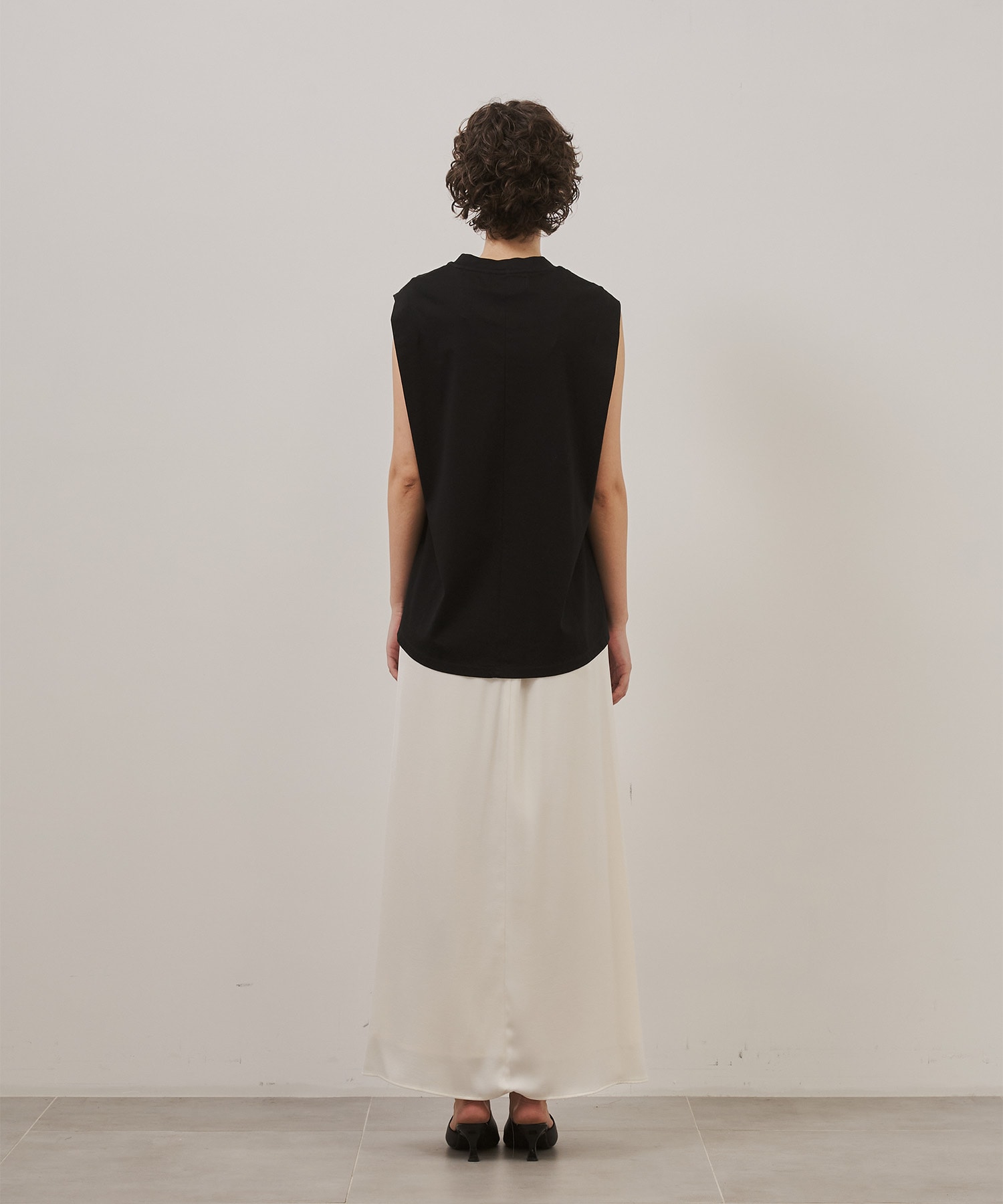 Cape Nosleeve Tshirt CITY TOKYO