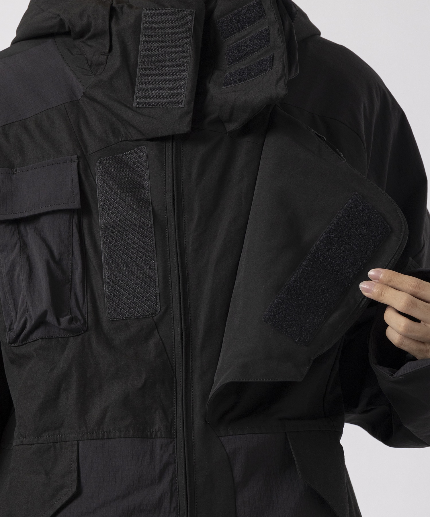 ×NEXUSVII ASYMMETRY JACKET White Mountaineering