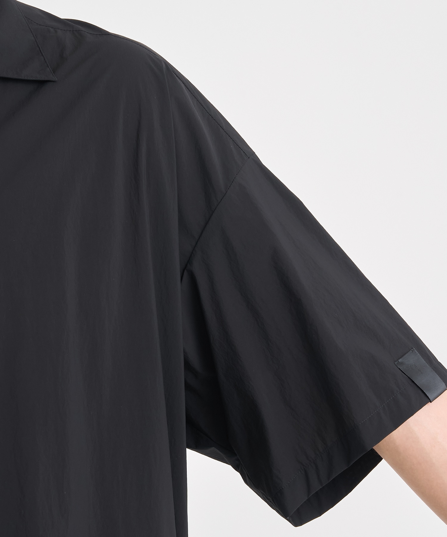 2251-SH55-005 S/S SHIRT N.HOOLYWOOD