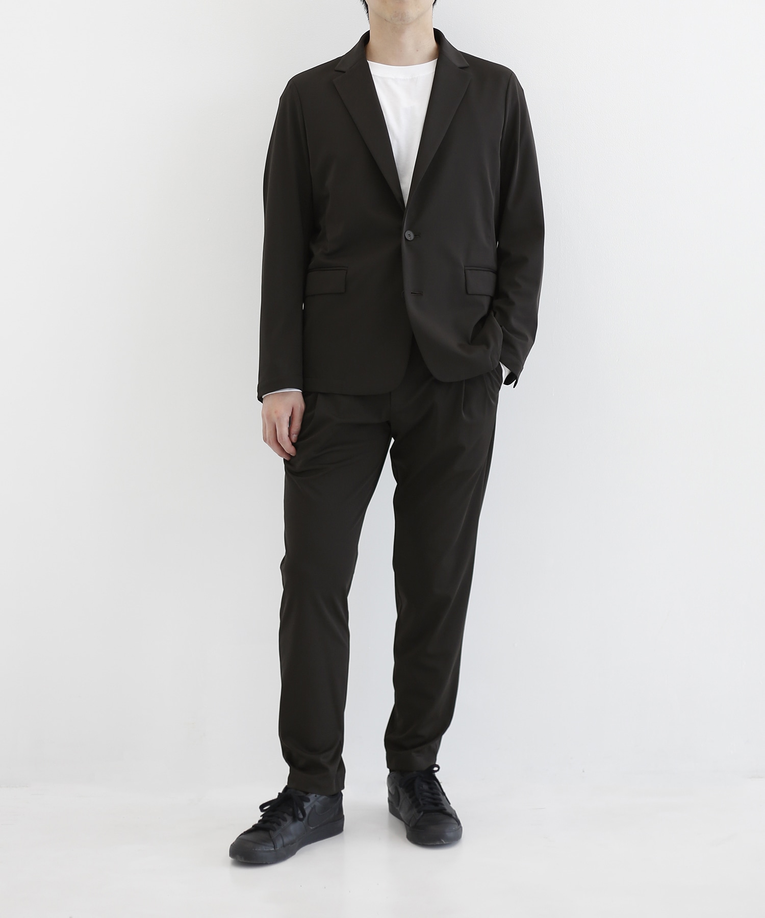 Light Matte Stretch Jersey Easy Tapered Pants THE TOKYO