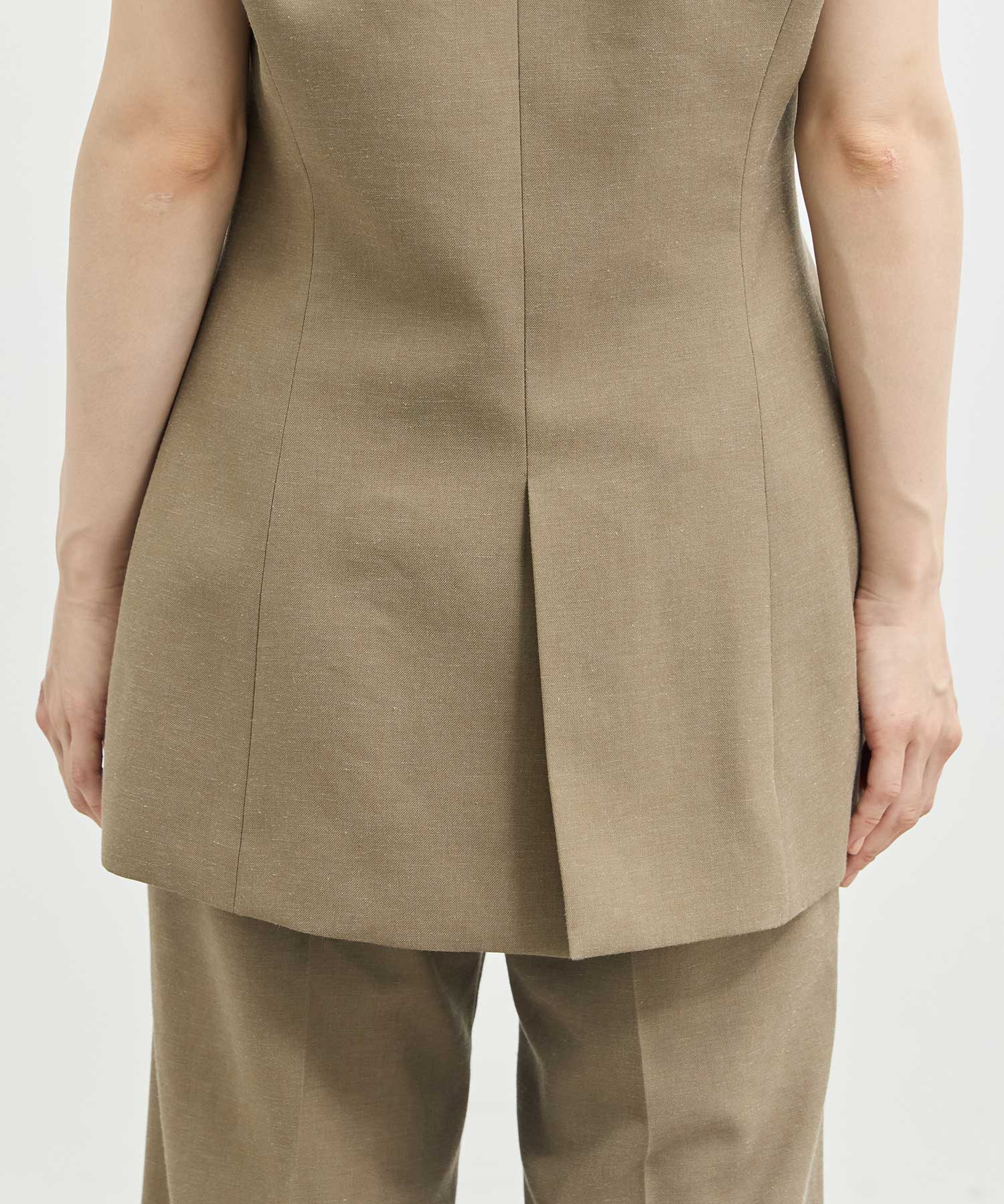 EX.V Neck Gilet AKIRANAKA