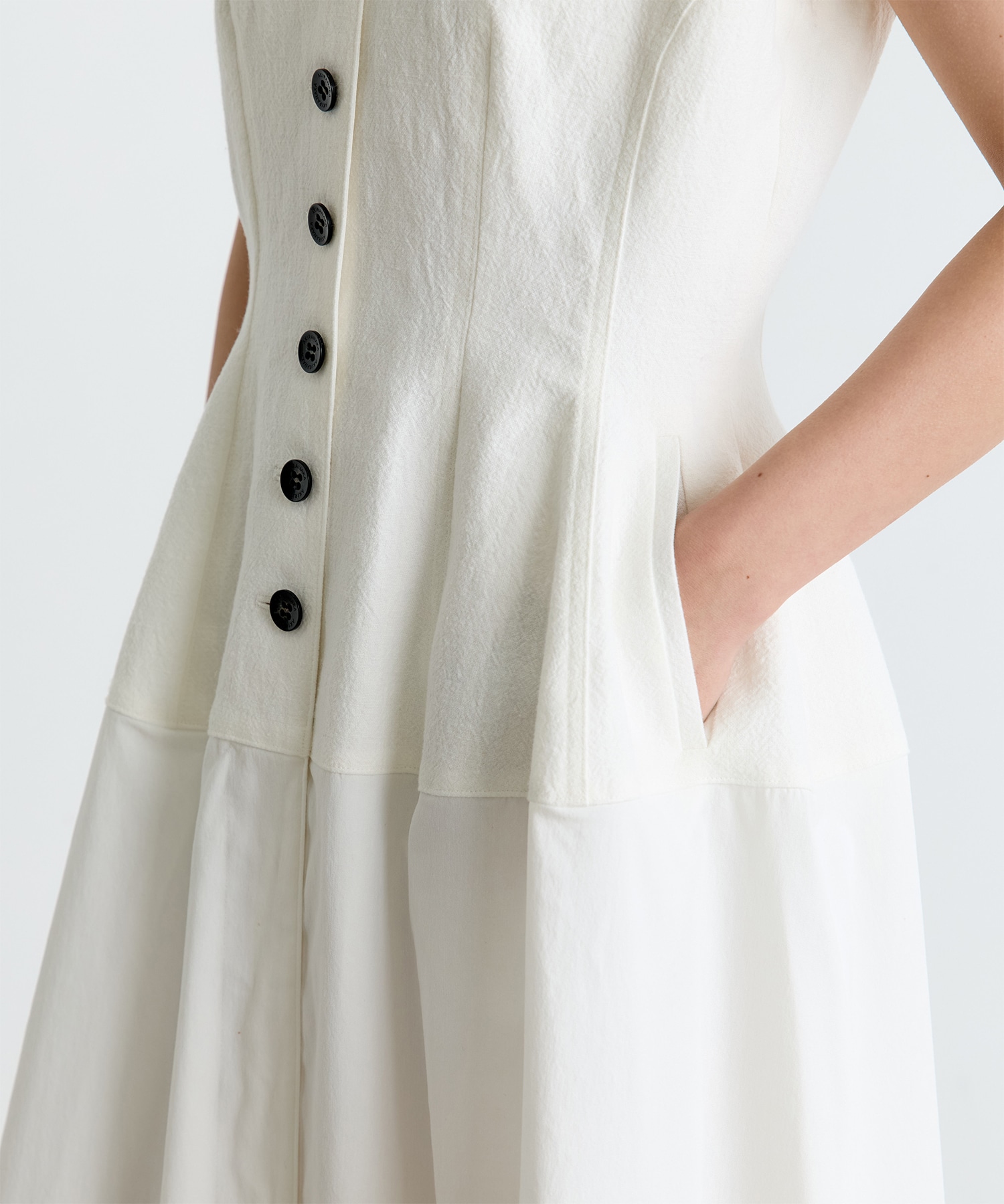 別注 Ilsa sleeveless dress AKIRANAKA