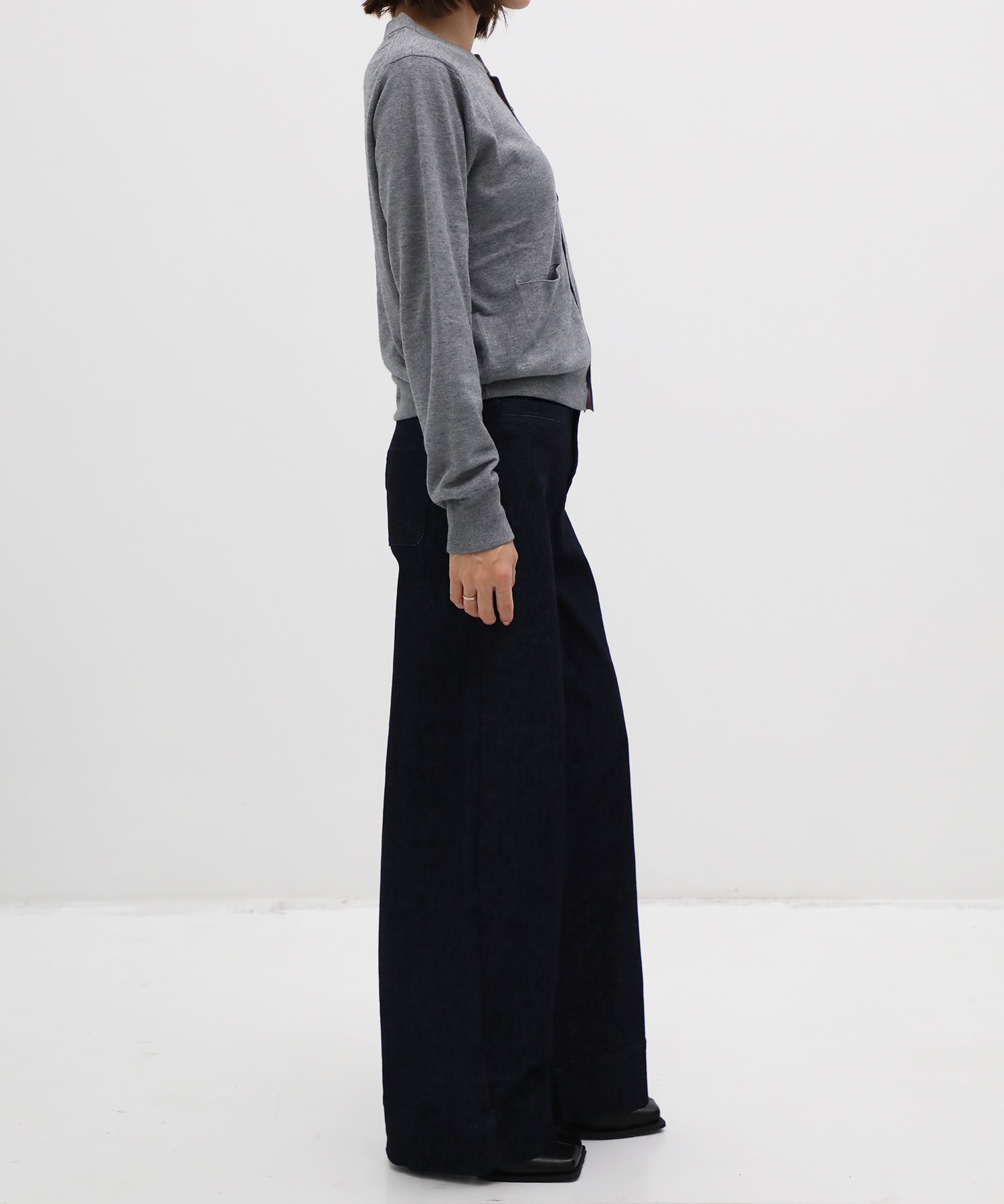 CASHMERE/SILK REVERSIBLE CREW NECK CARDIGAN THE TOKYO